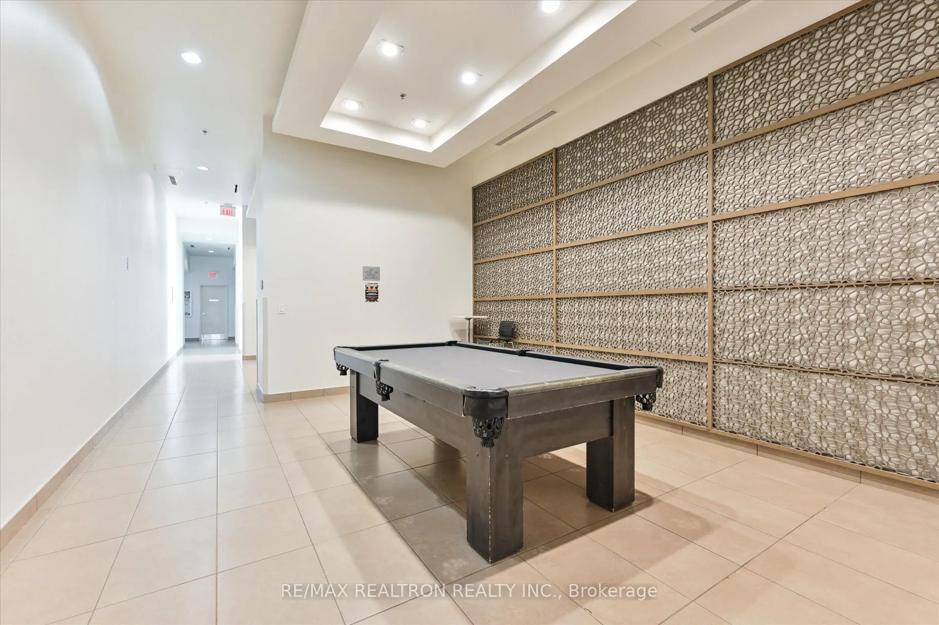 15 Singer Court, #1110