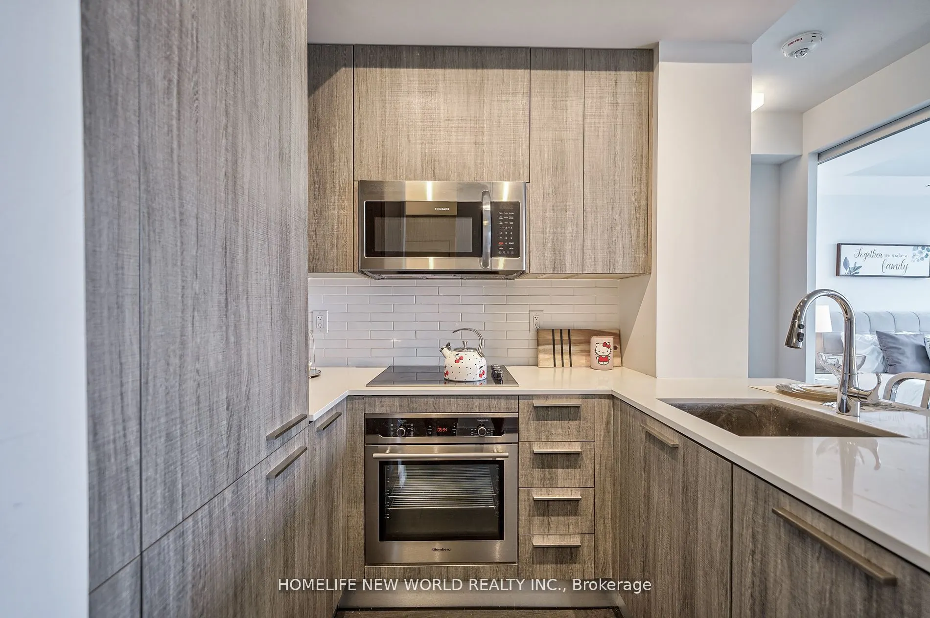 3 Gloucester Street, #3306