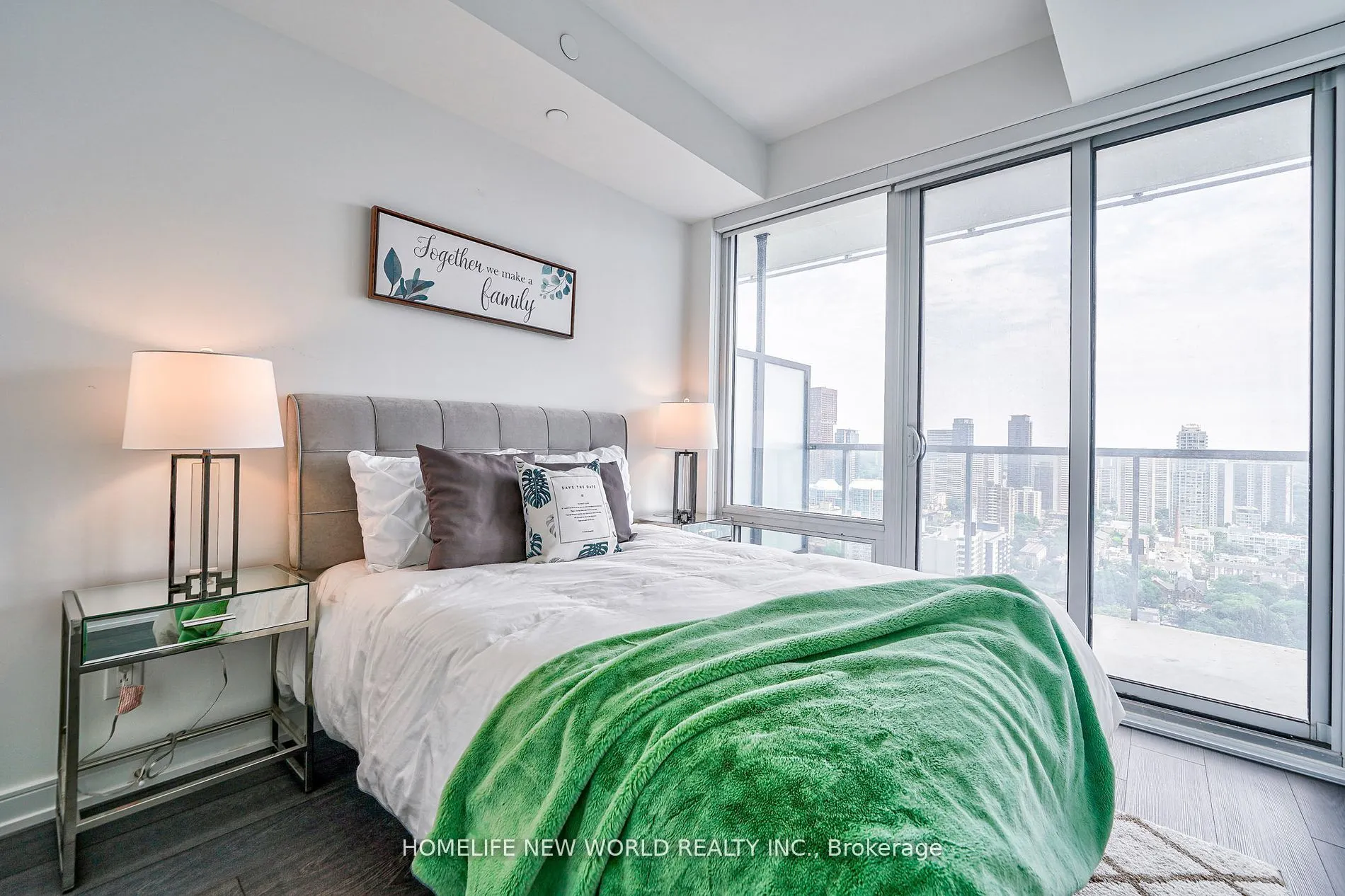 3 Gloucester Street, #3306