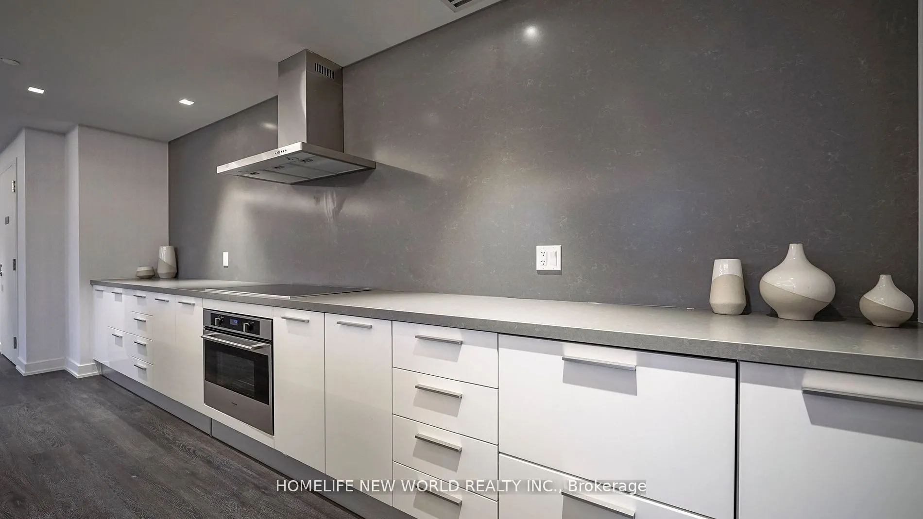 3 Gloucester Street, #3306