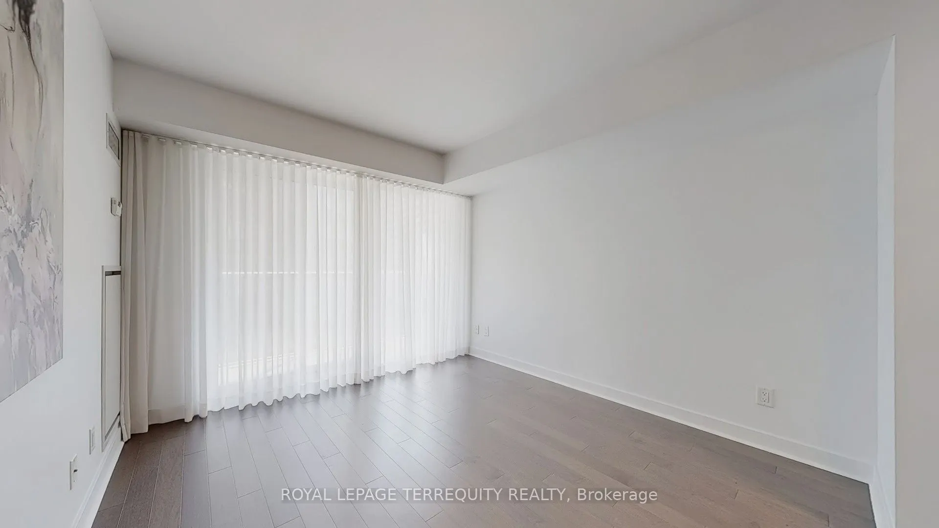 58 Orchard View Boulevard, #705