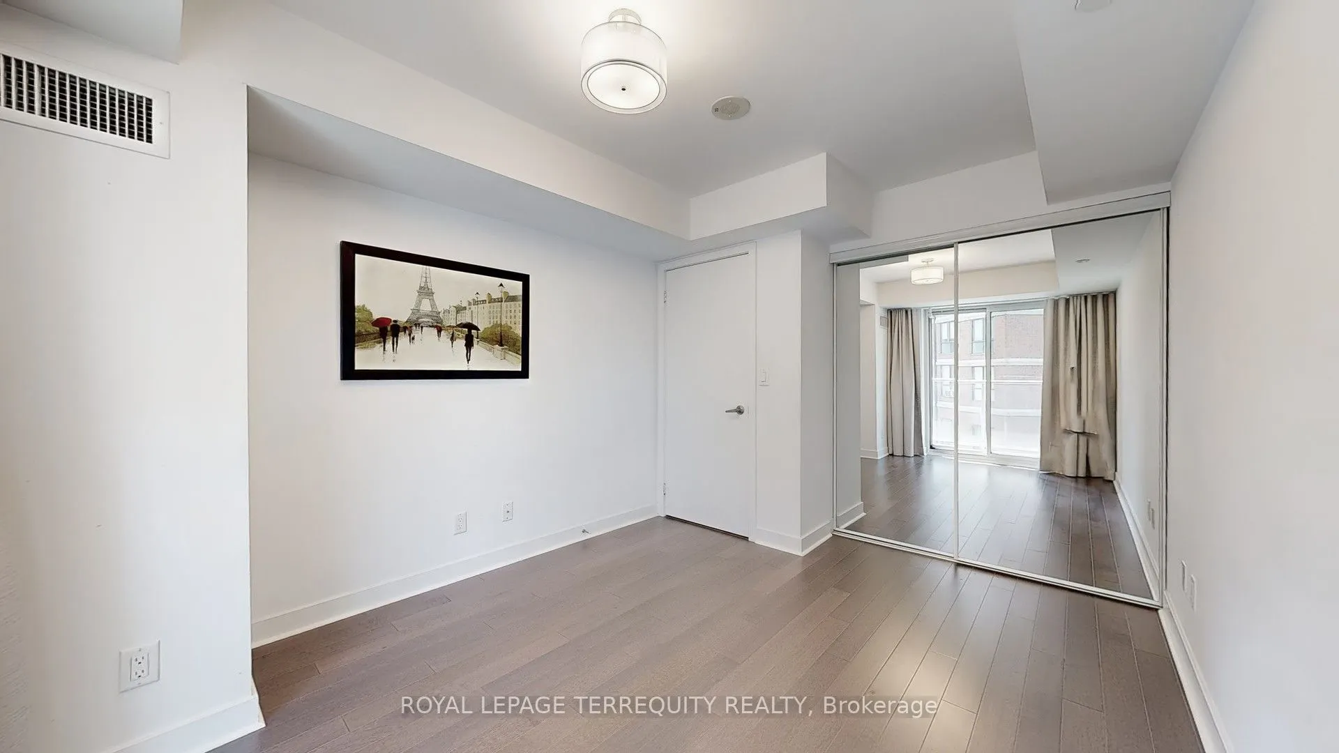 58 Orchard View Boulevard, #705
