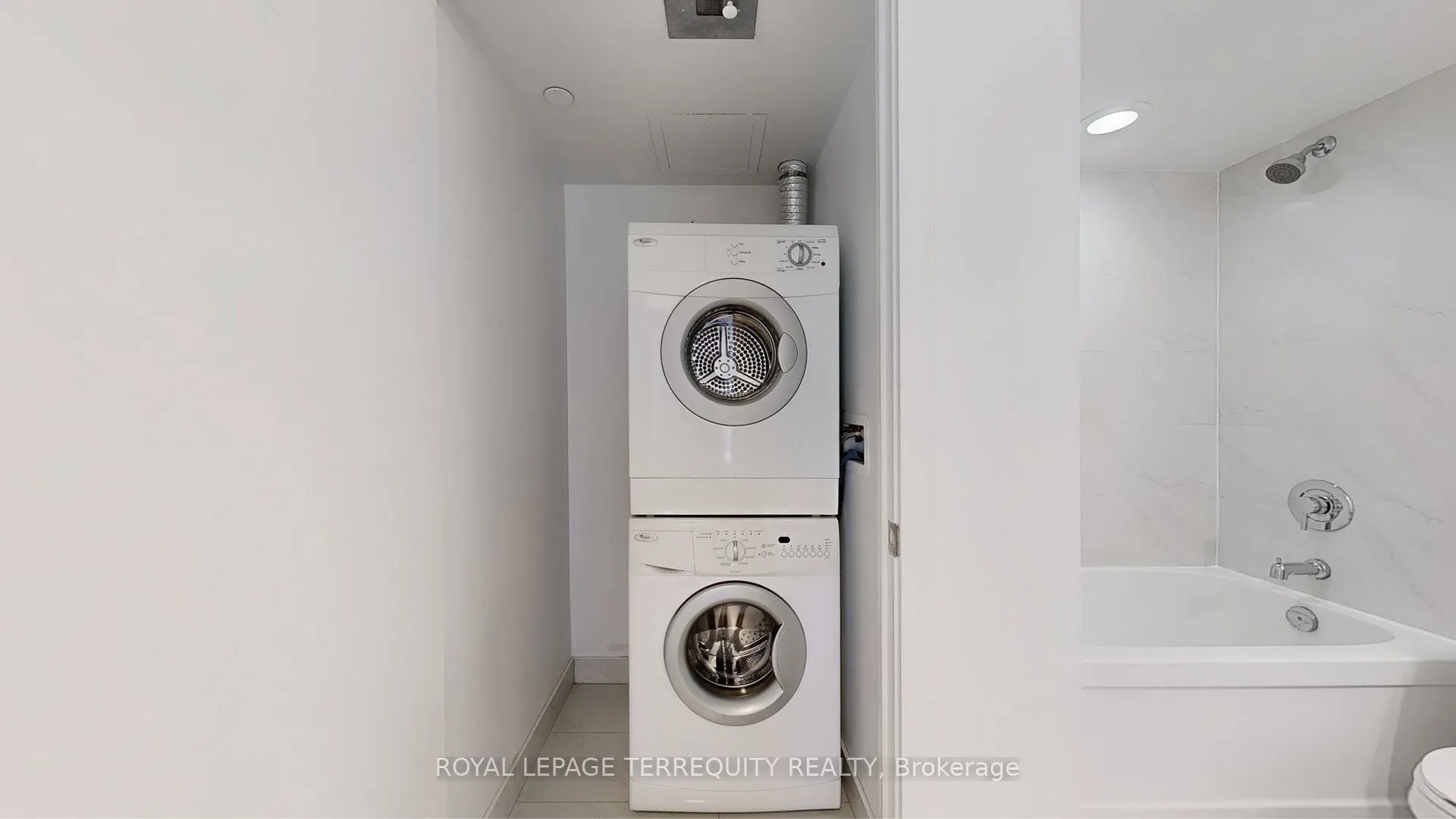 58 Orchard View Boulevard, #705