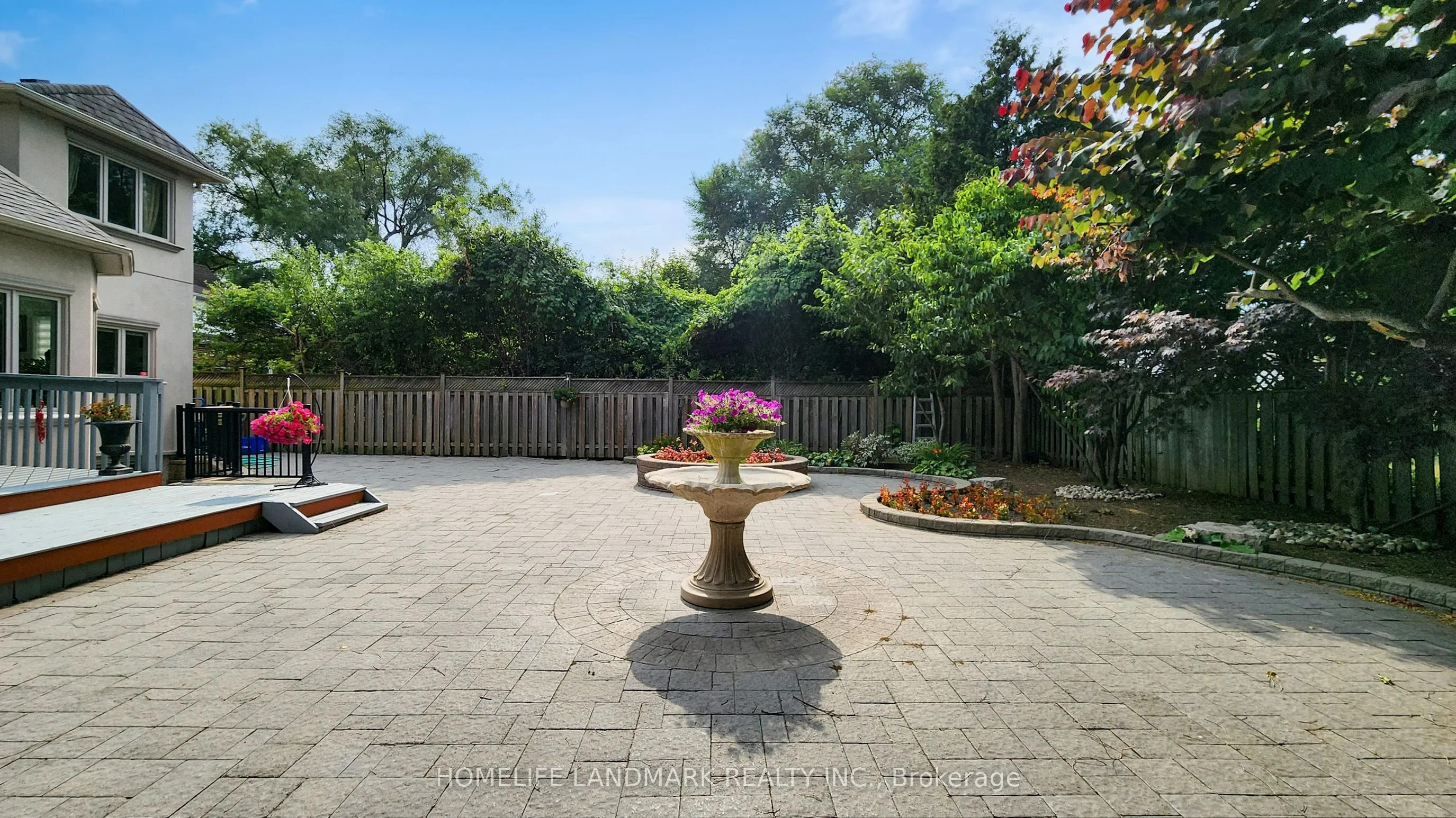 122 Norton Avenue