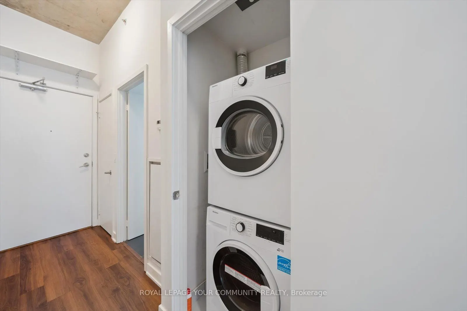 210 Simcoe Street, #1902