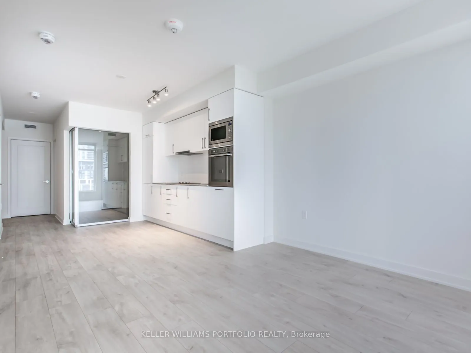 576 Front Street W, #503