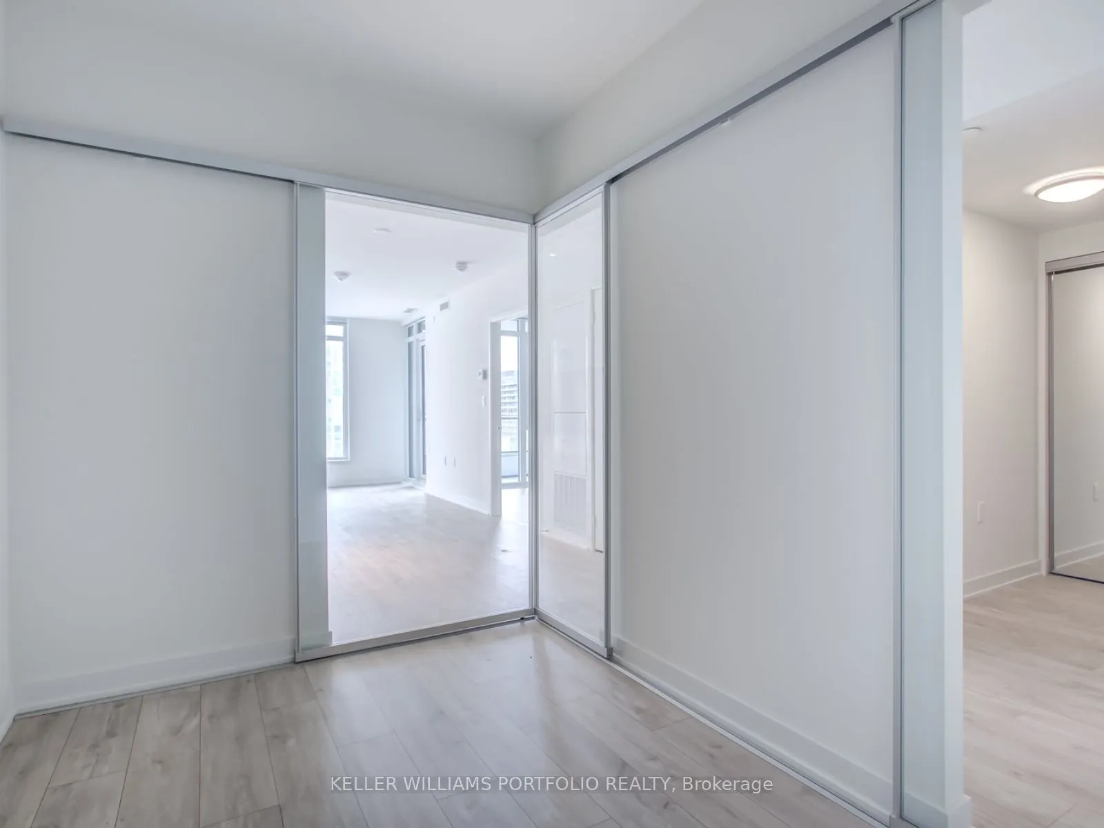 576 Front Street W, #503