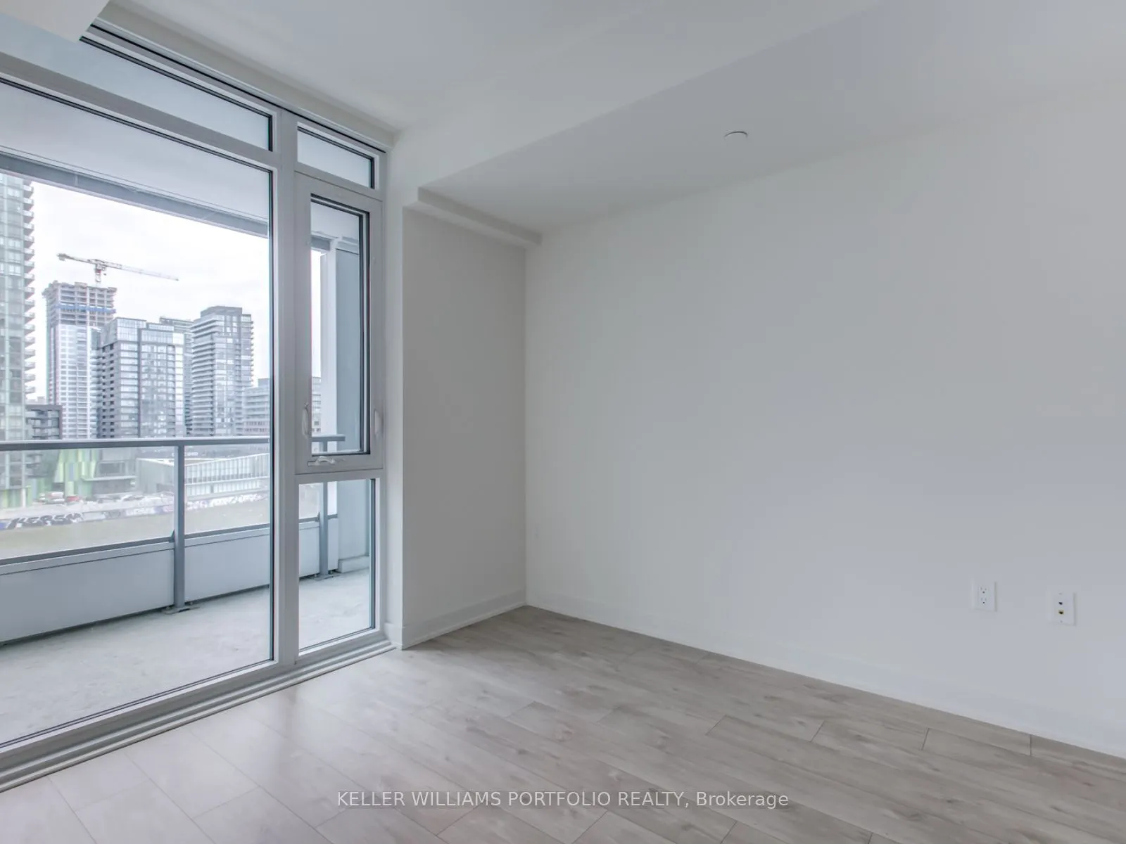 576 Front Street W, #503