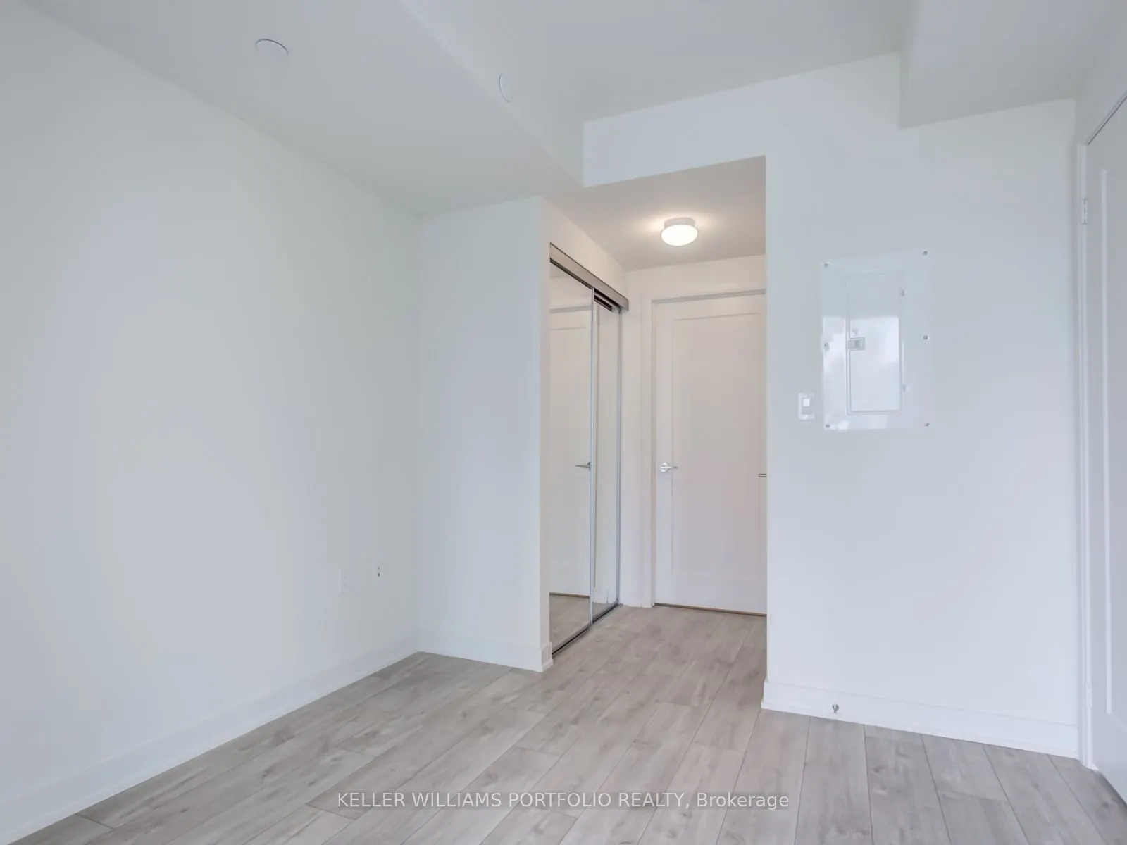 576 Front Street W, #503