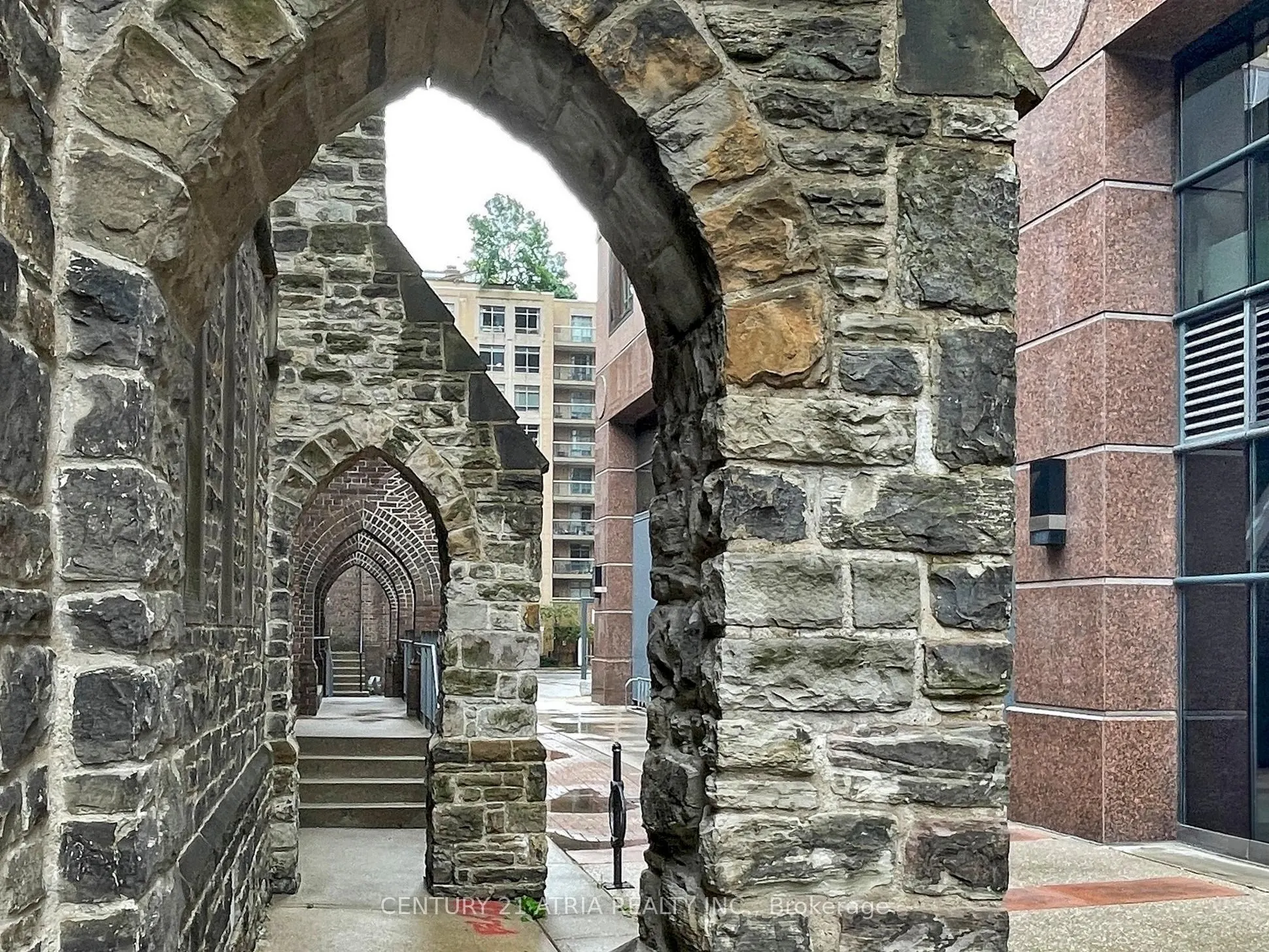 100 Hayden Street, #1202