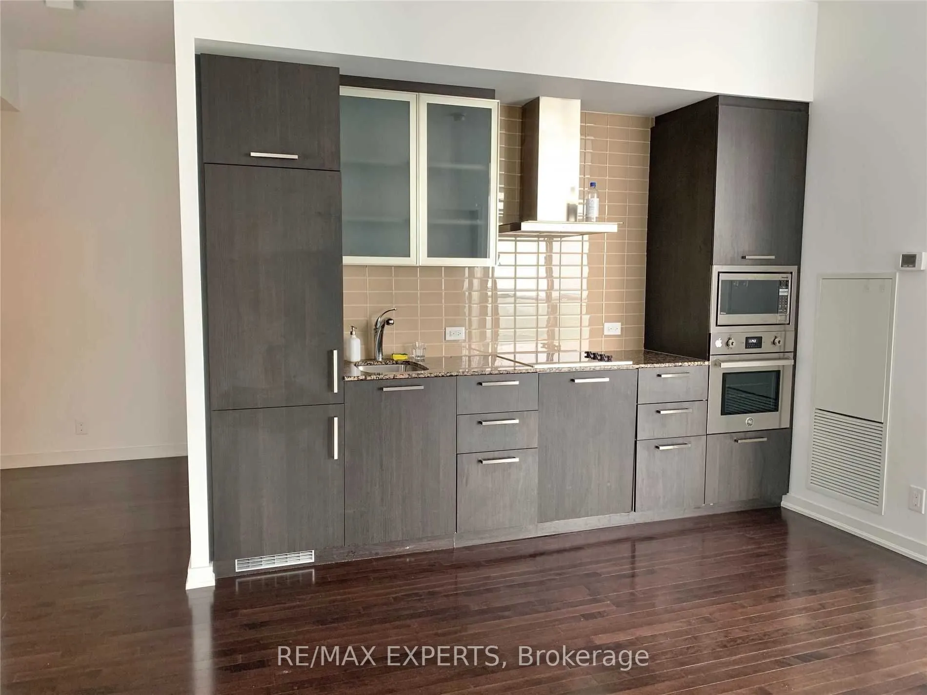 12 York Street, #3104