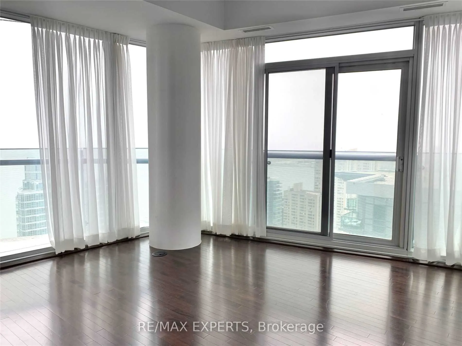 12 York Street, #3104