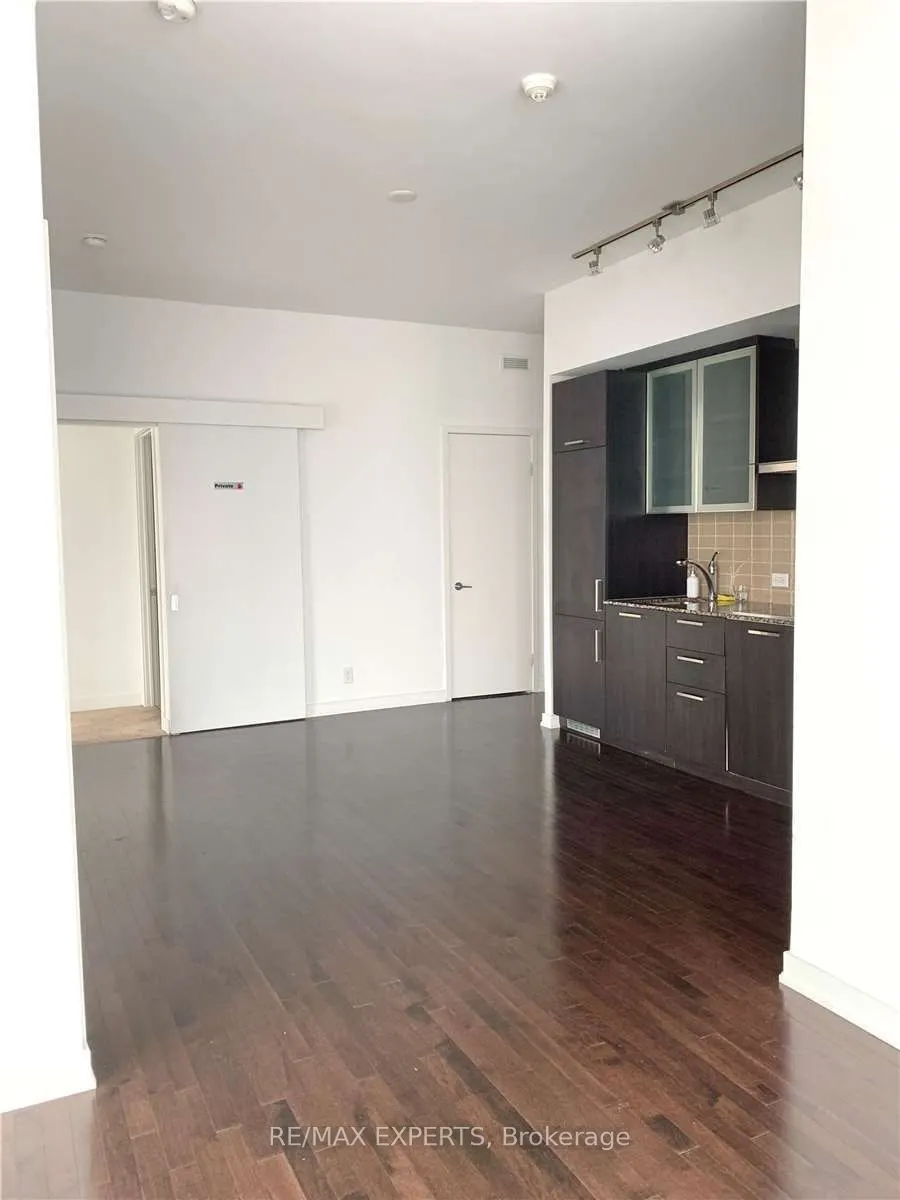 12 York Street, #3104