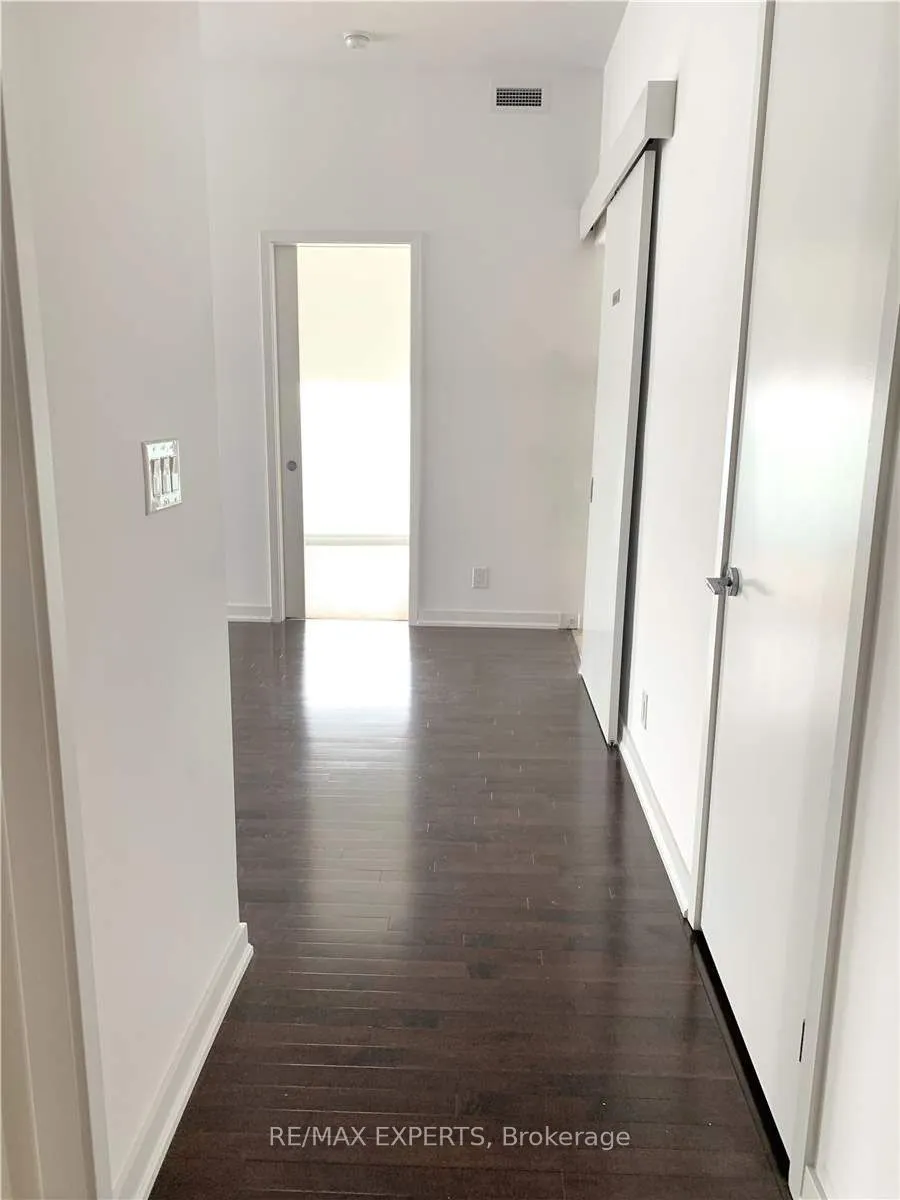 12 York Street, #3104