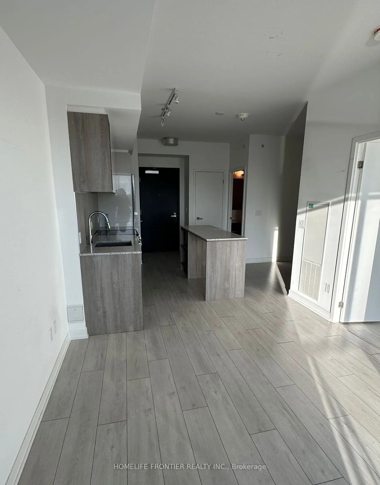 31 Tippett Road, #1213