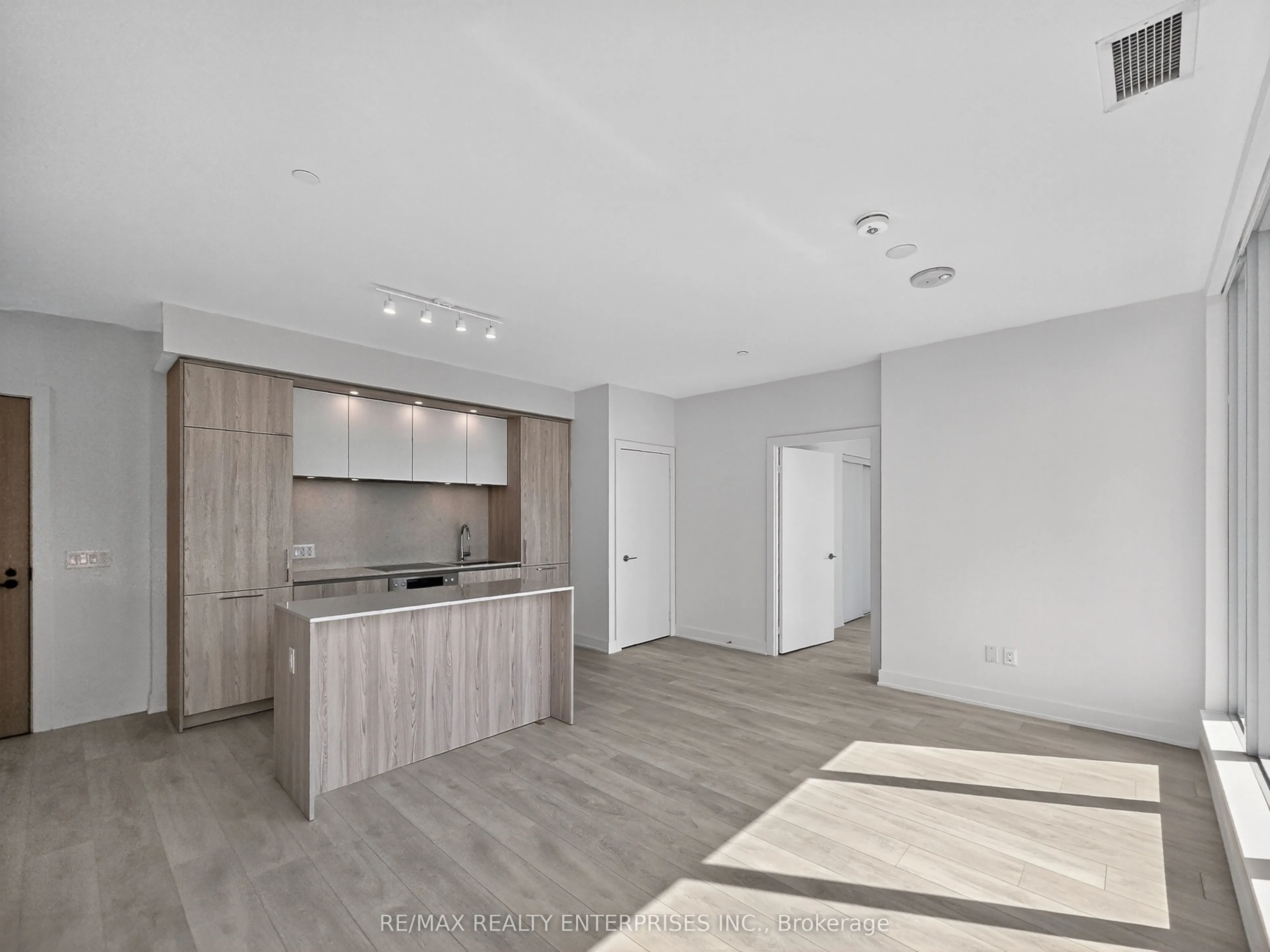 15 Mercer Street, #2701