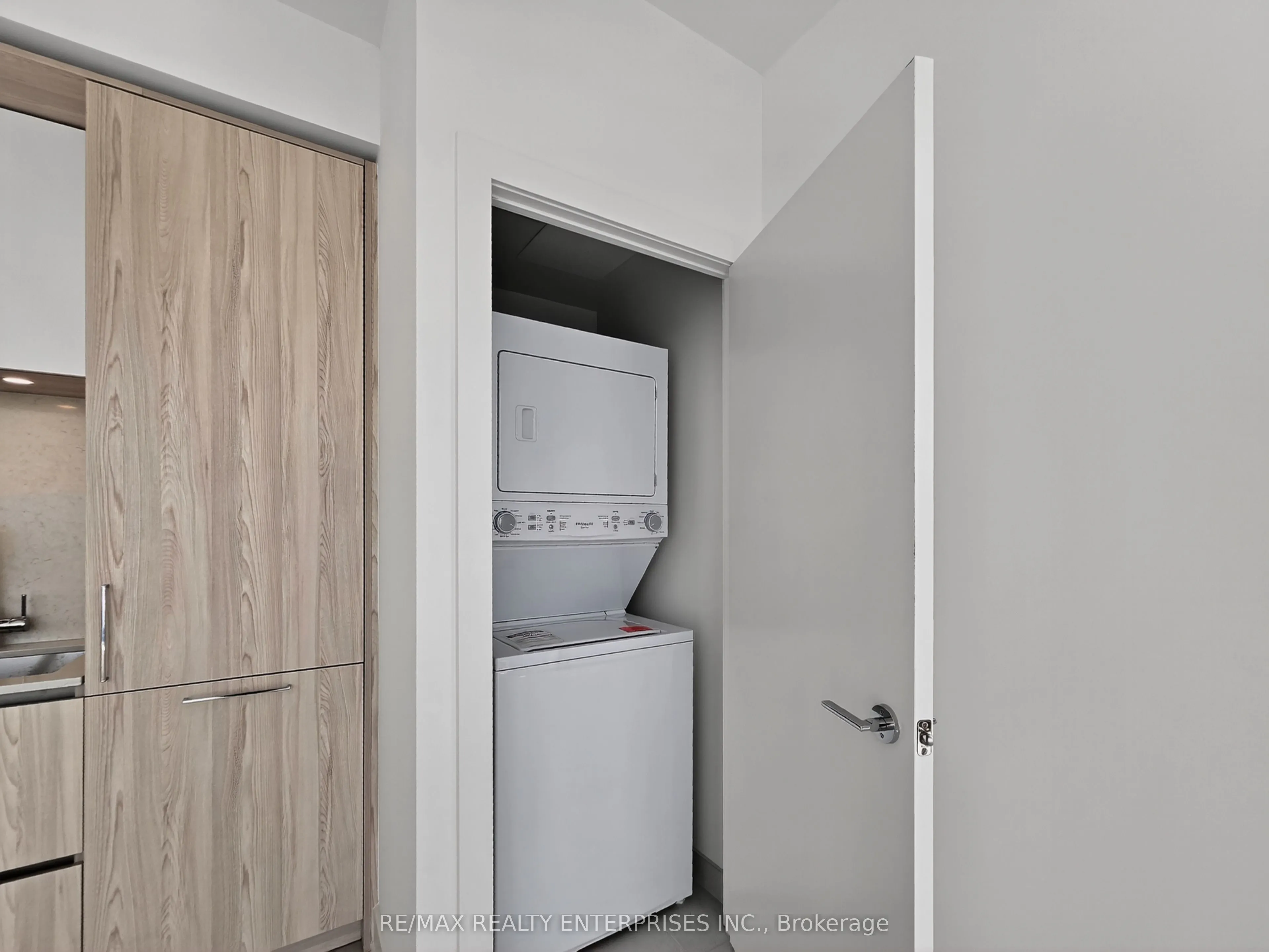15 Mercer Street, #2701