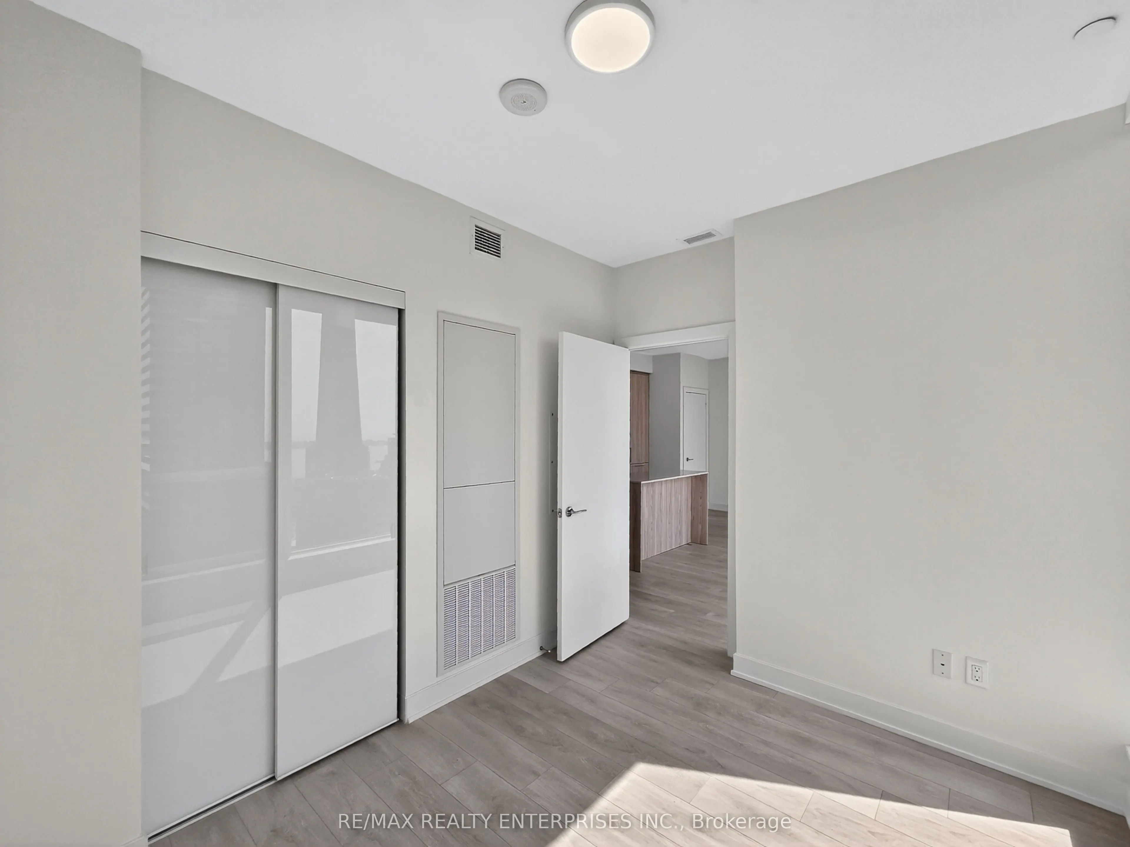 15 Mercer Street, #2701
