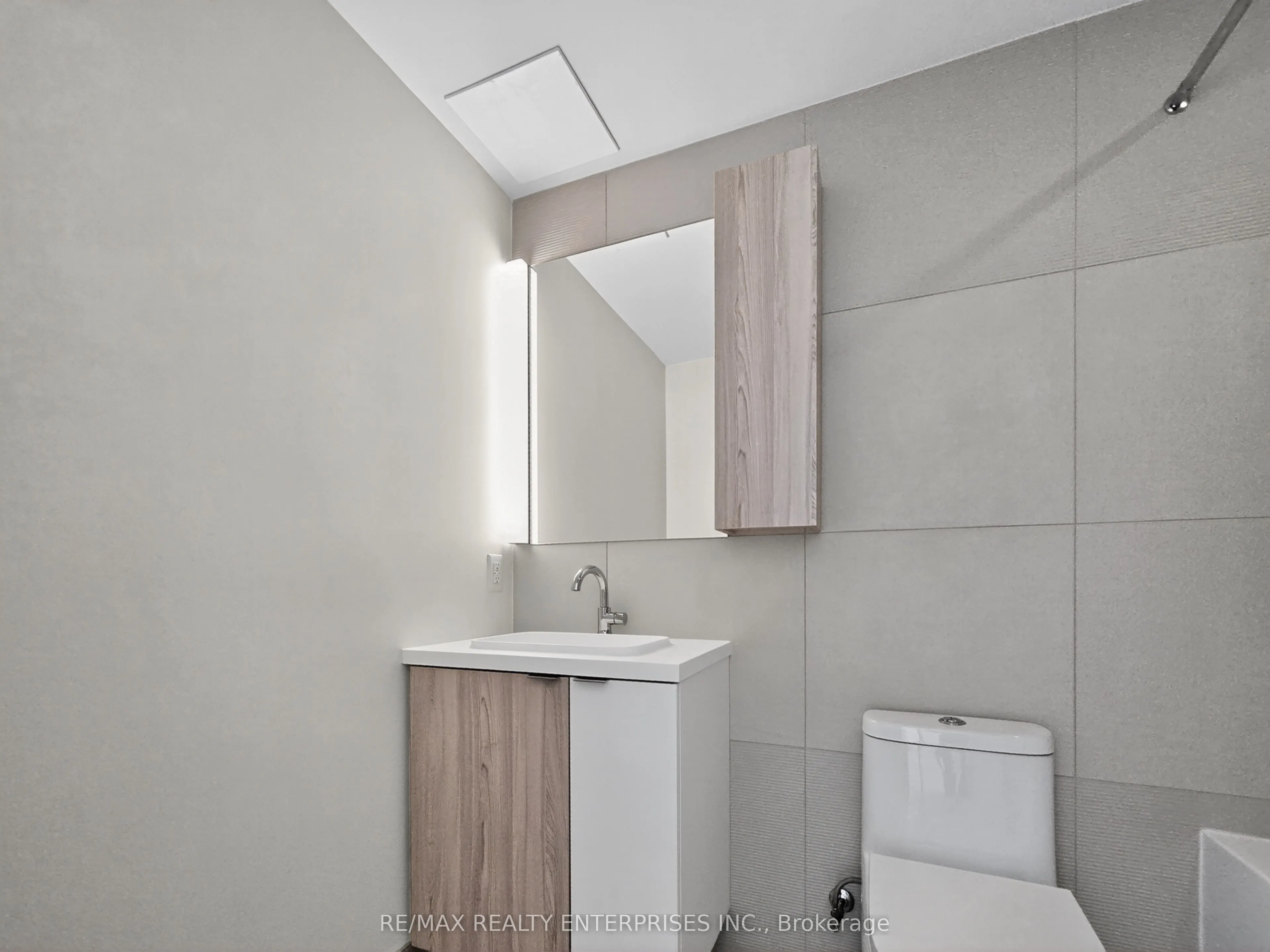 15 Mercer Street, #2701