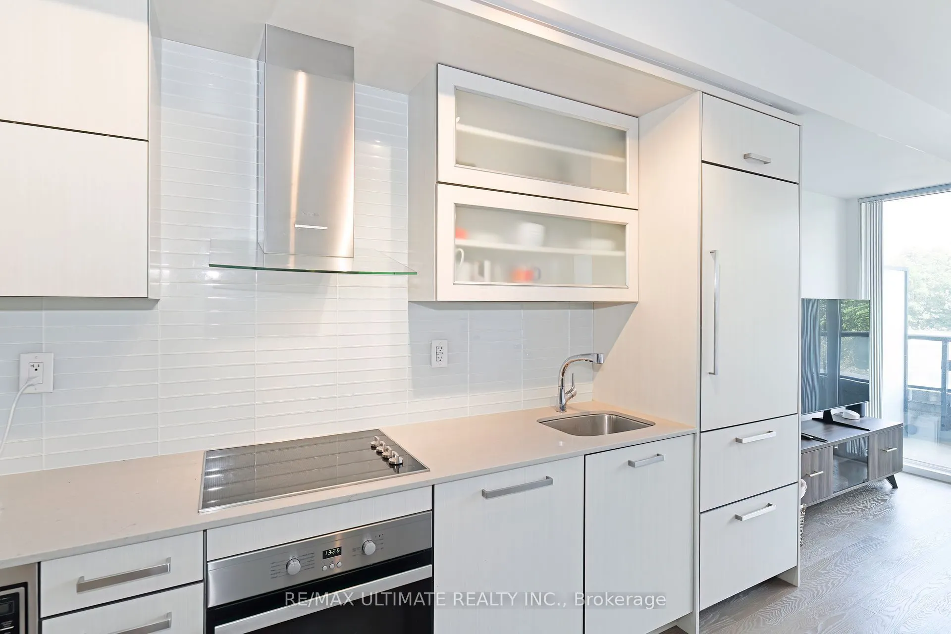 3018 Yonge Street, #806