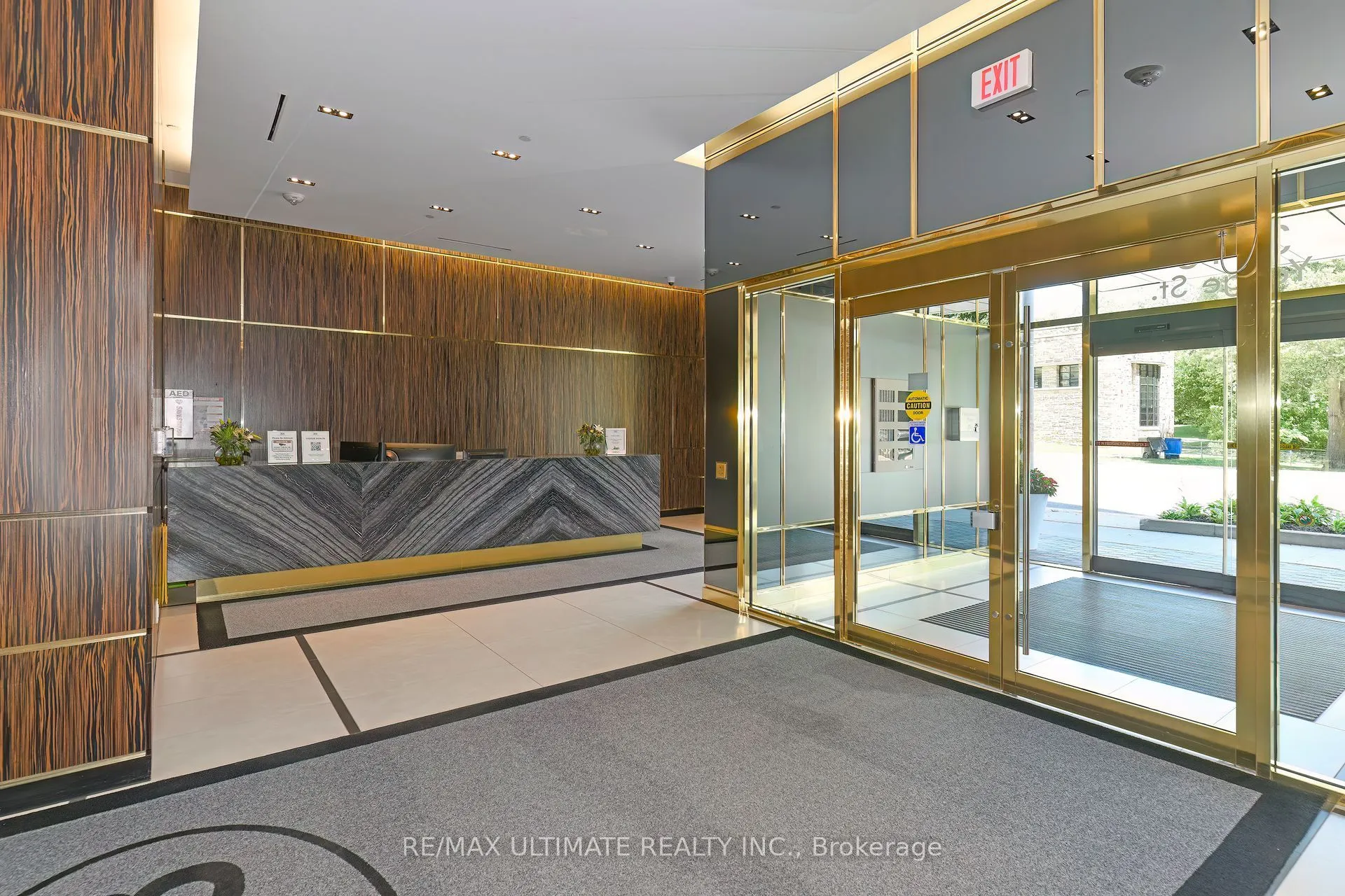 3018 Yonge Street, #806