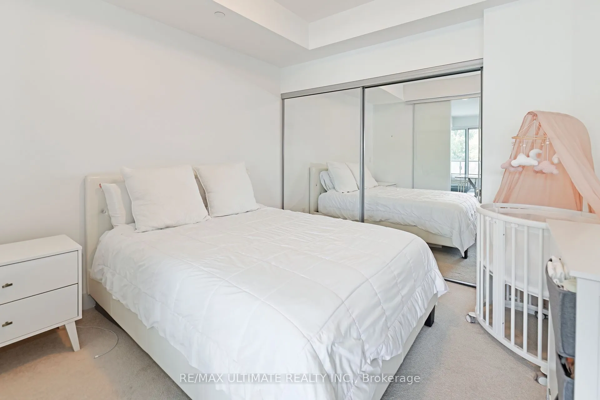 3018 Yonge Street, #806