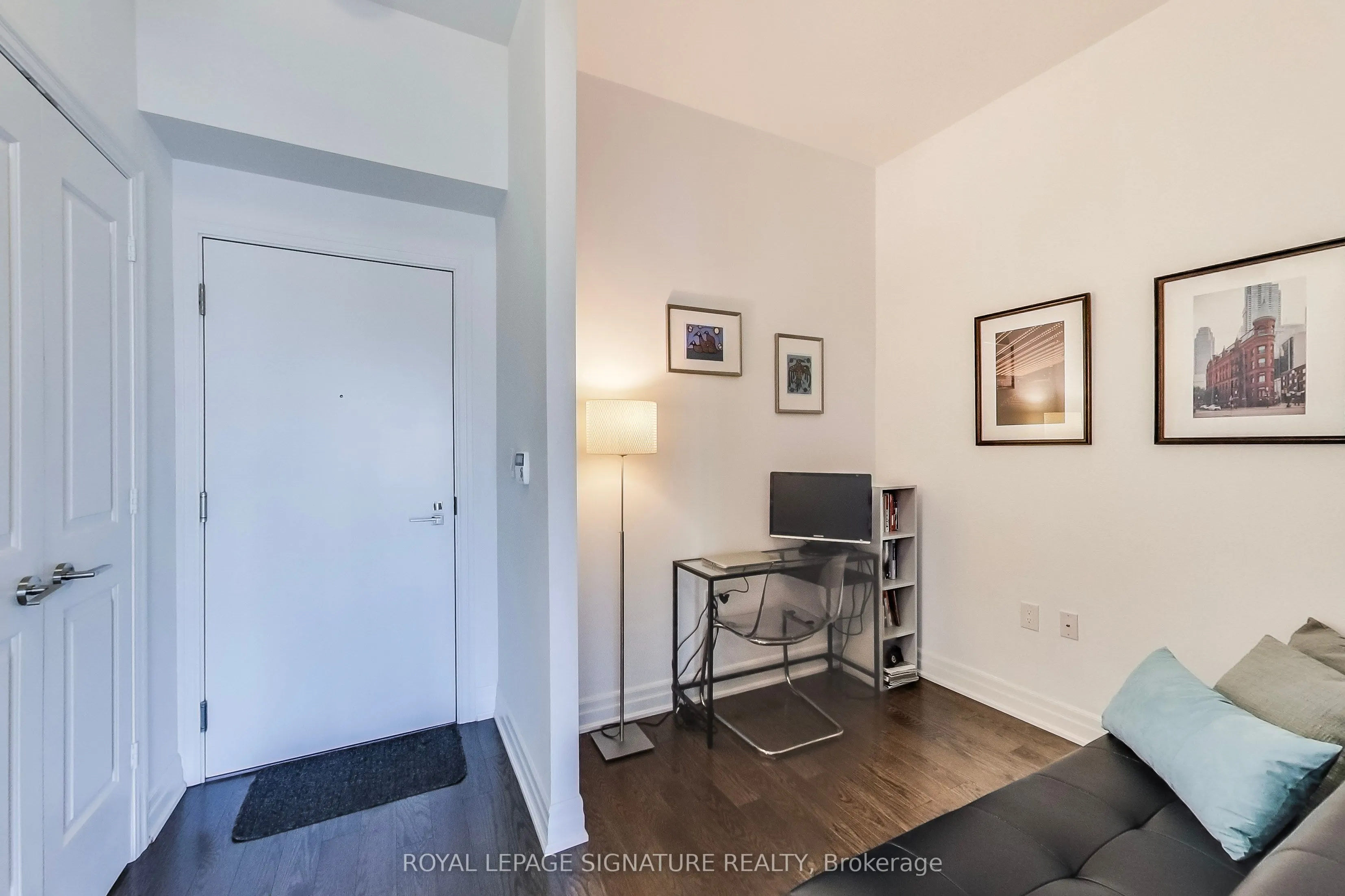 8 The Esplanade, #1104