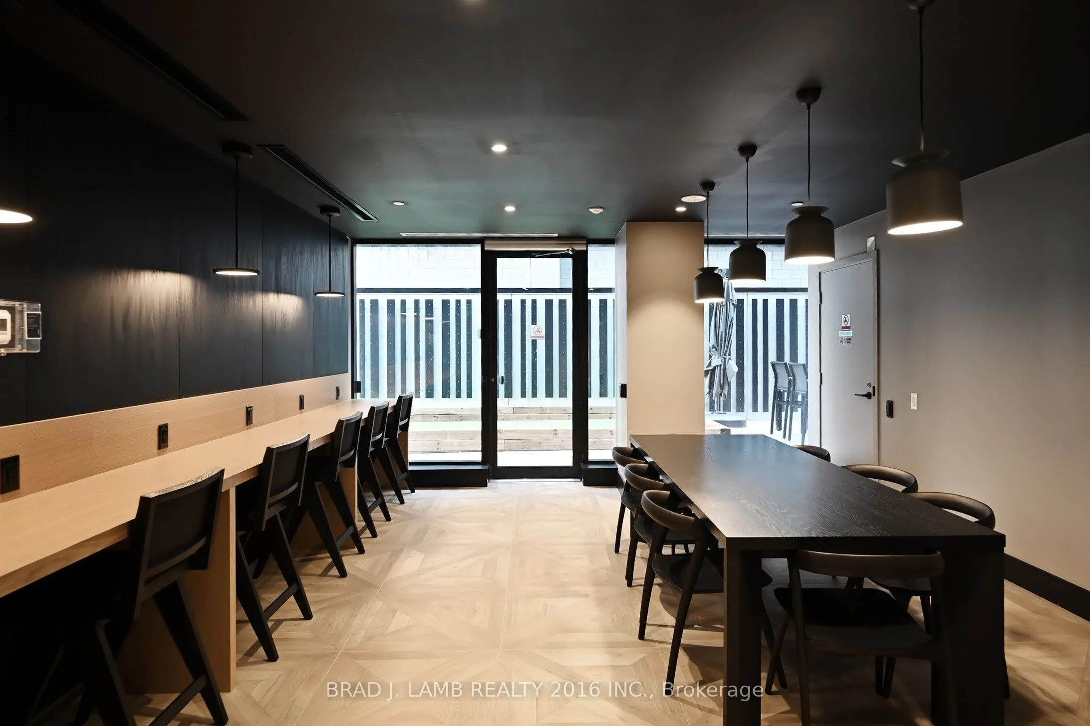 195 McCaul Street, #1501