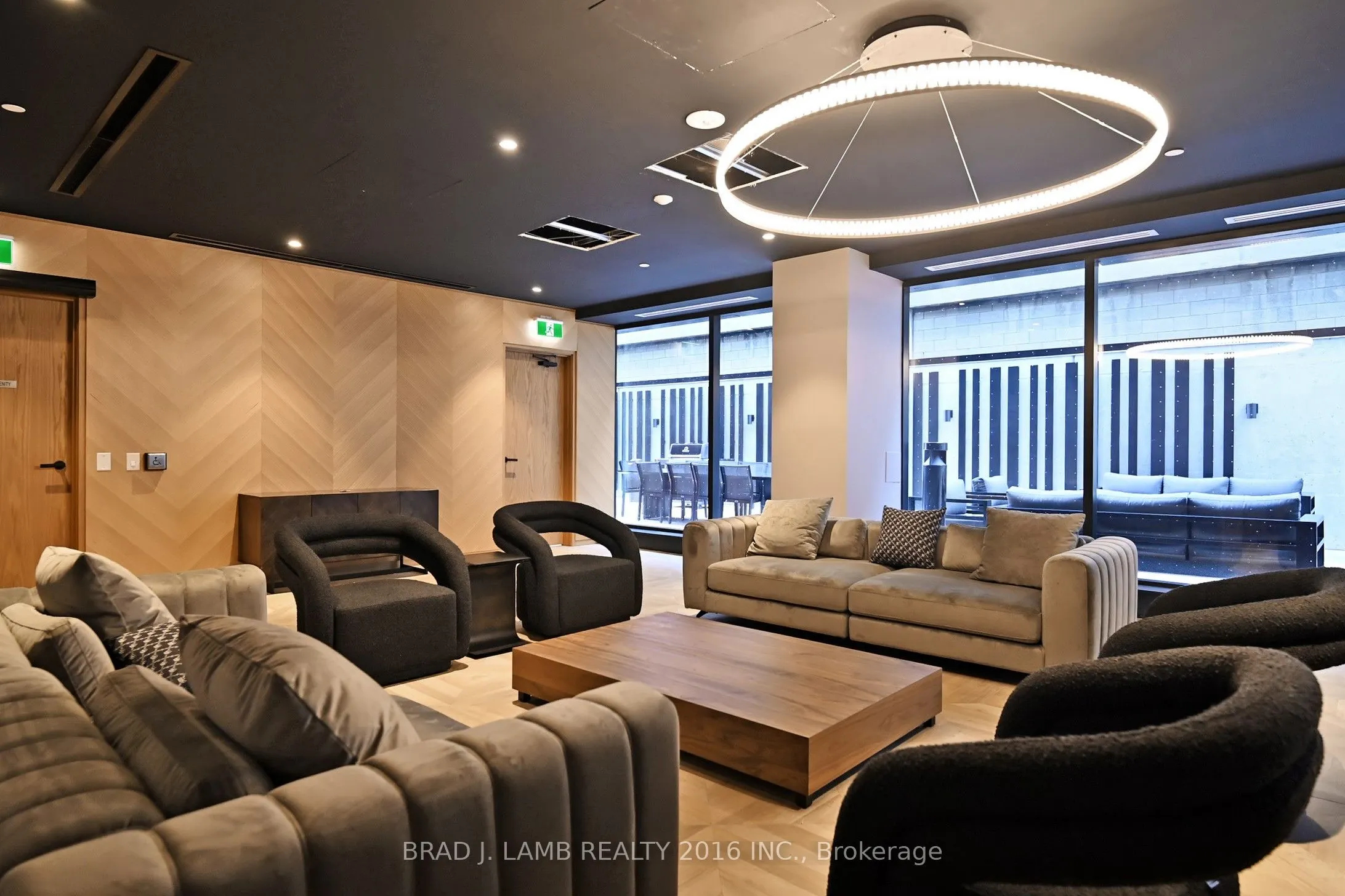 195 McCaul Street, #1501