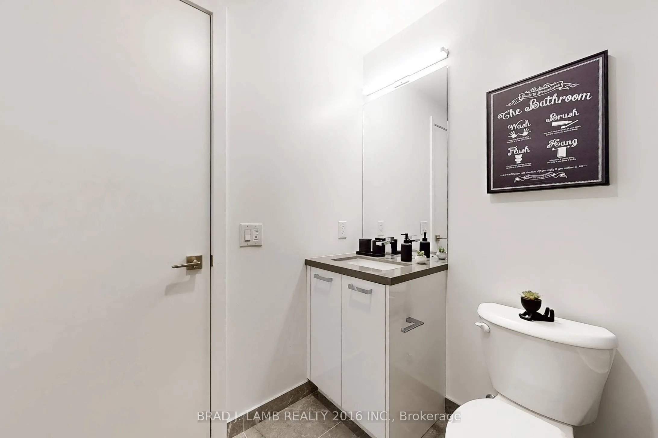 195 McCaul Street, #1501
