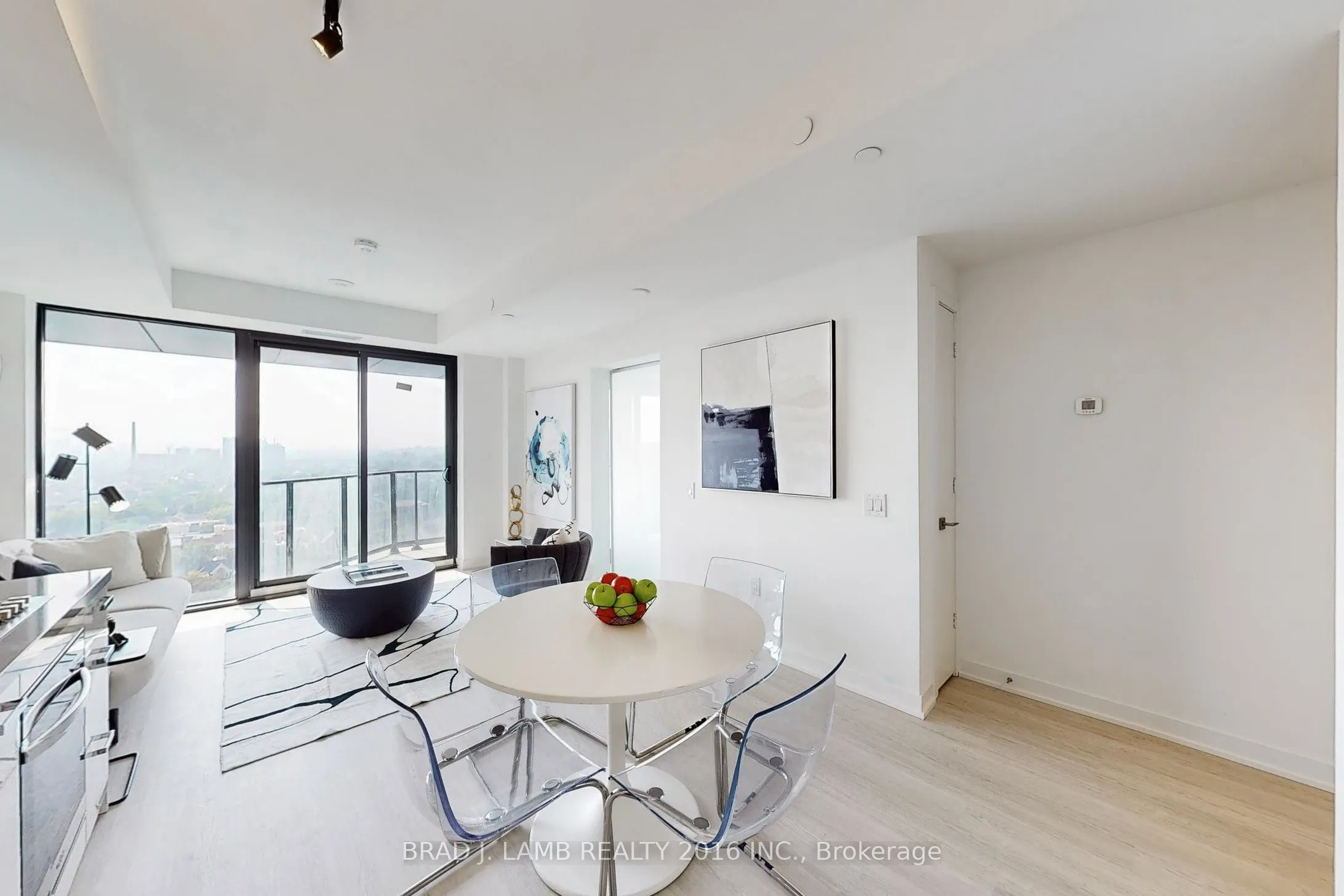 195 McCaul Street, #1501