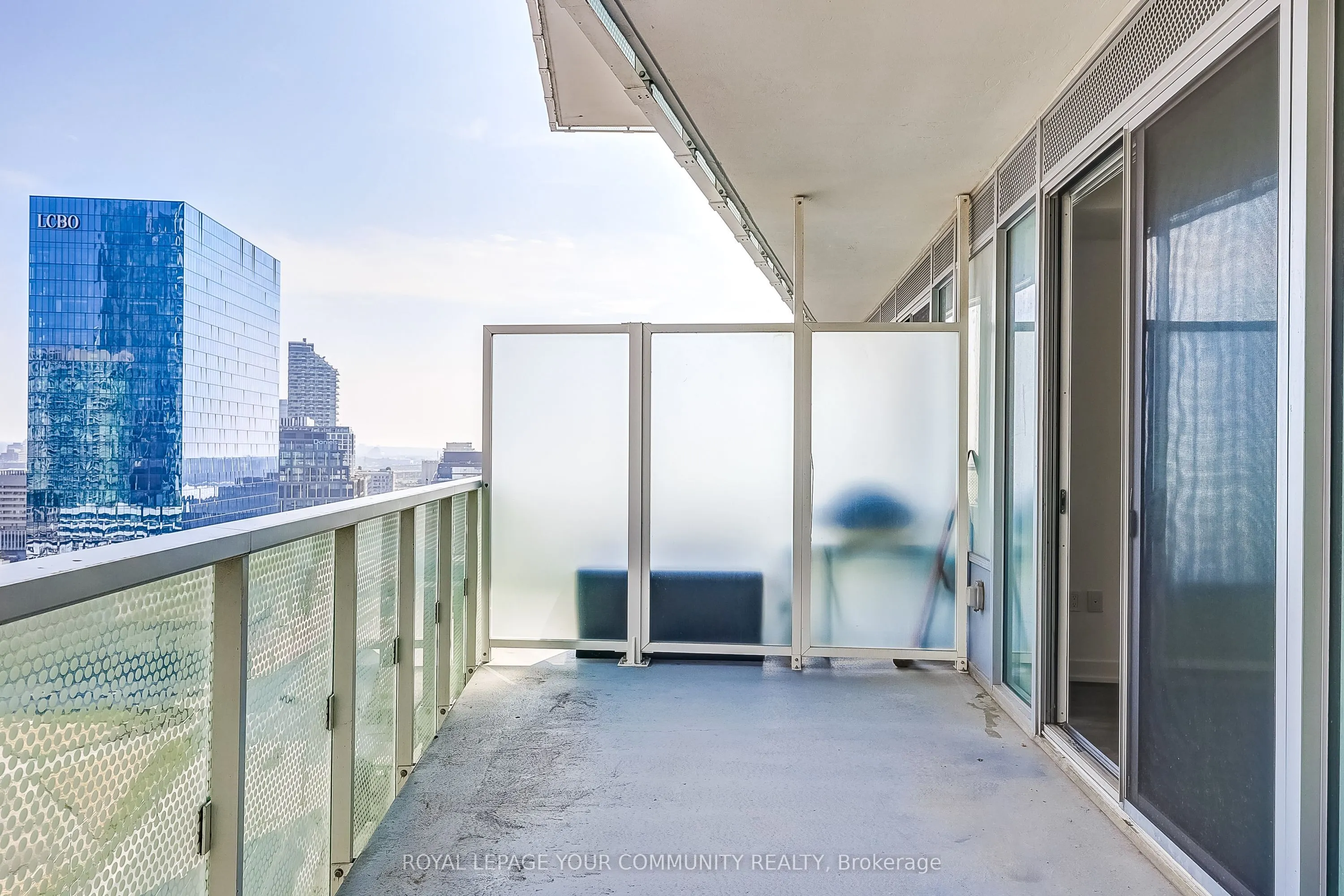 15 Queens Quay Street E, #1808