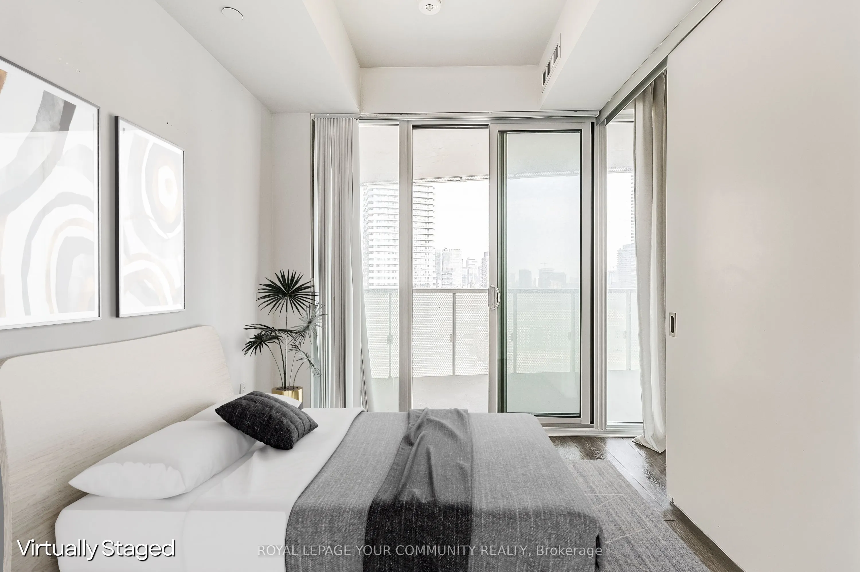 15 Queens Quay Street E, #1808