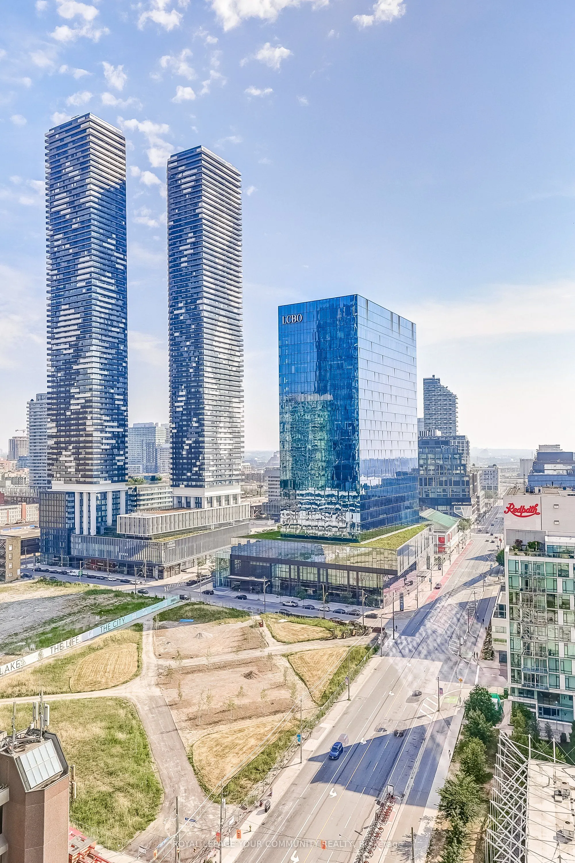 15 Queens Quay Street E, #1808
