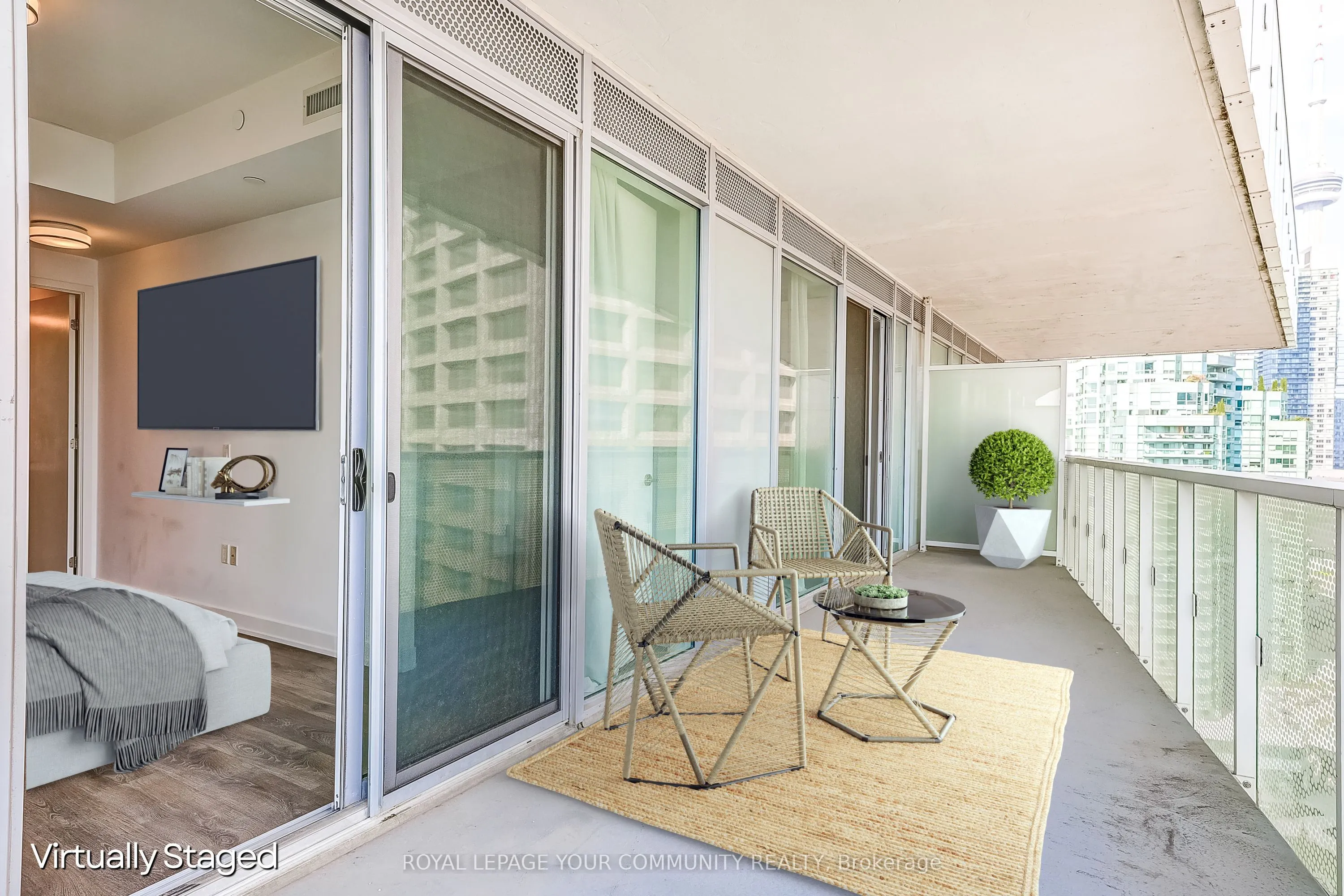 15 Queens Quay Street E, #1808