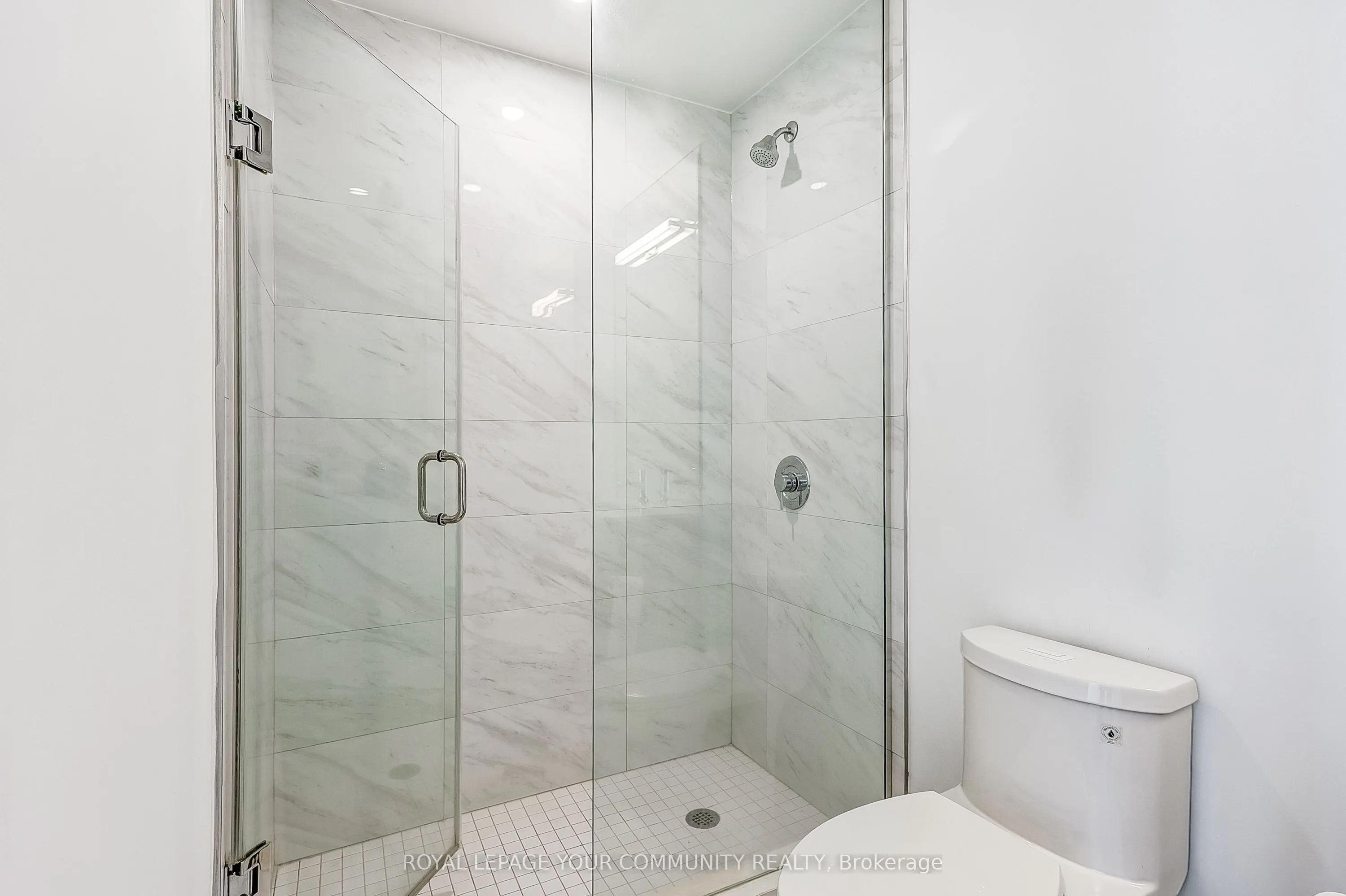 15 Queens Quay Street E, #1808