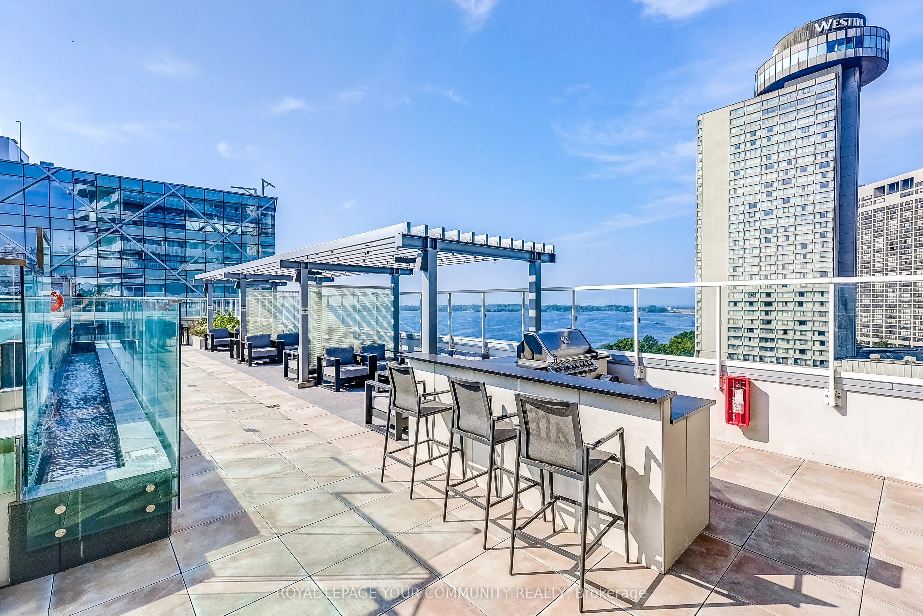 15 Queens Quay Street E, #1808