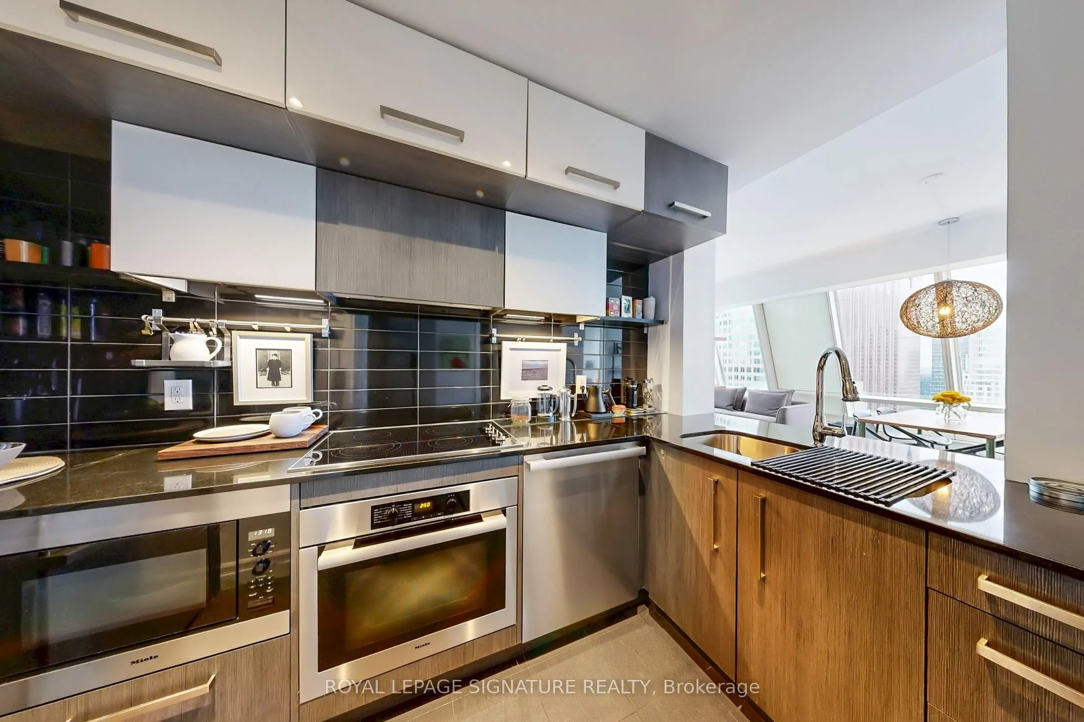 8 The Esplanade, #5204