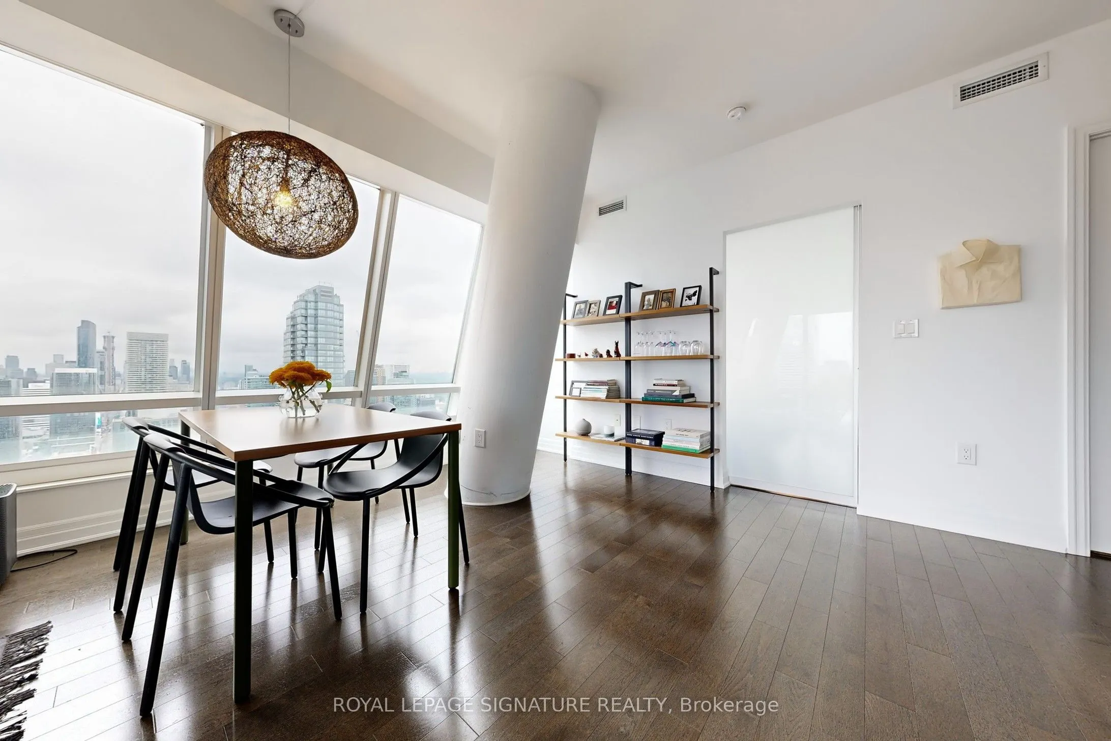 8 The Esplanade, #5204