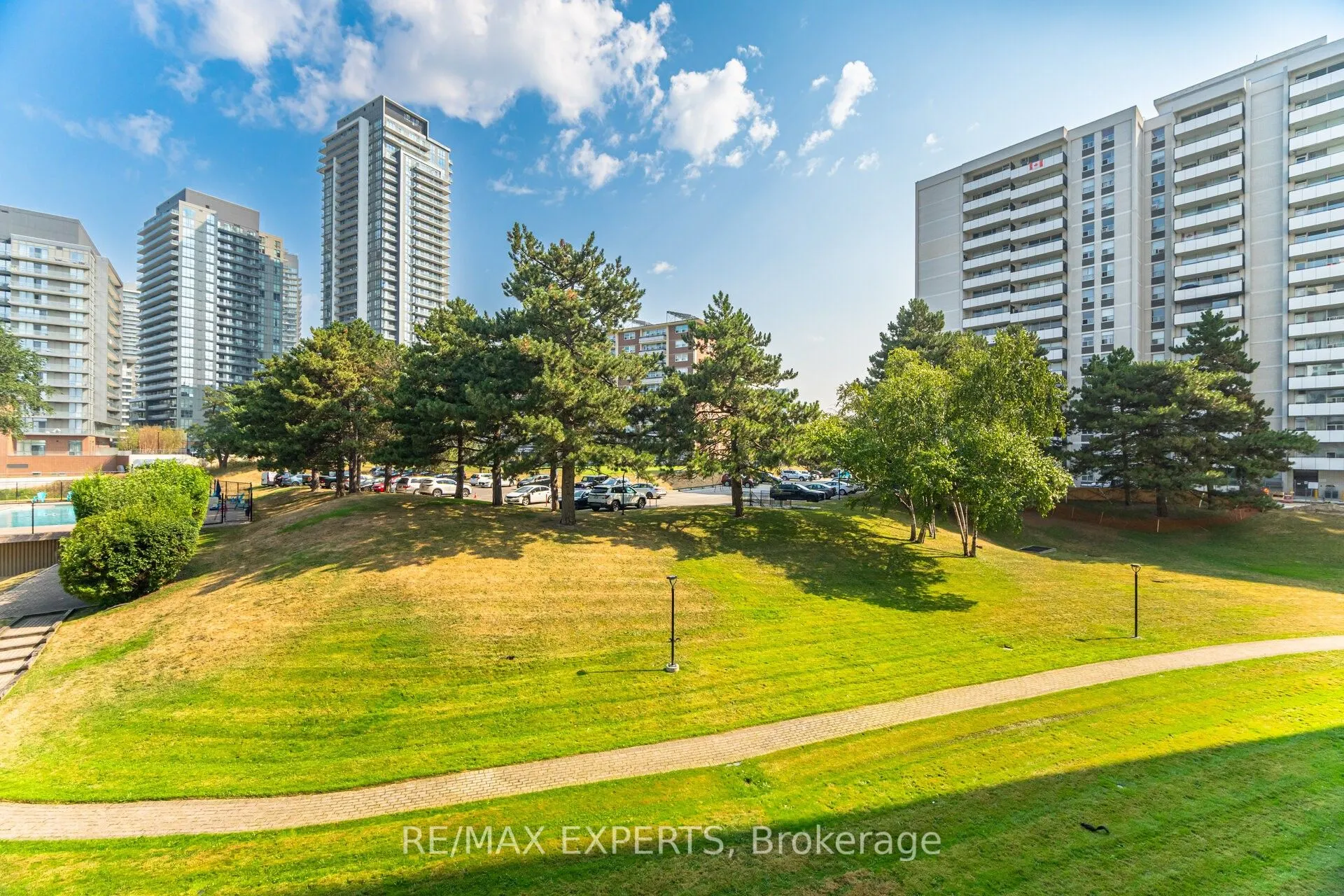 10 Parkway Forest Drive, #306