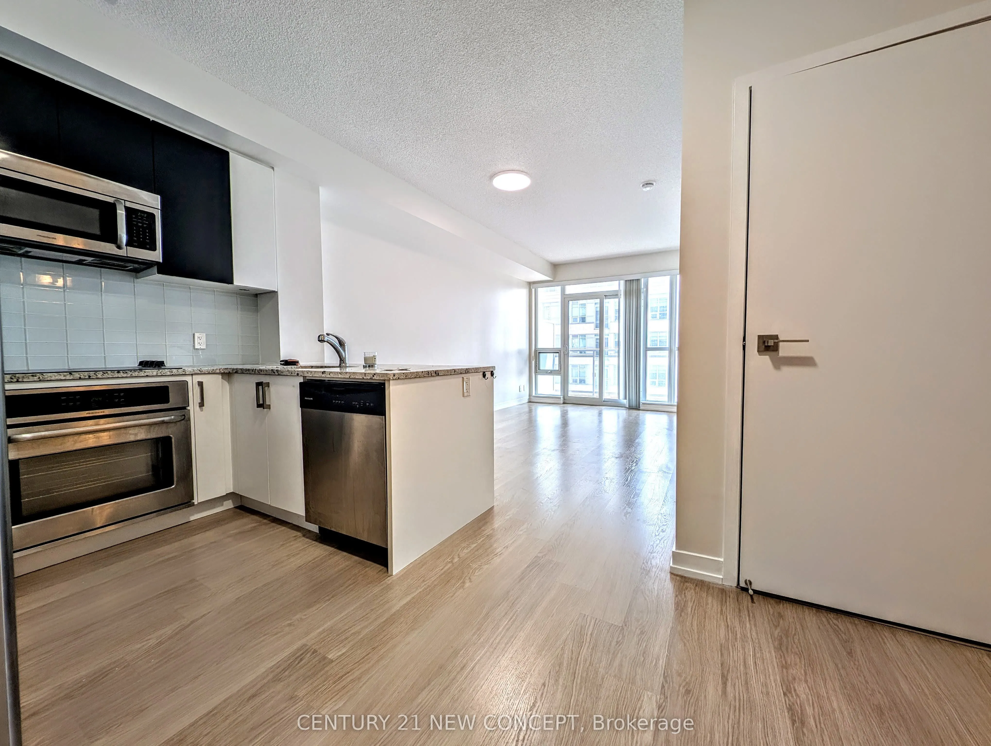 89 Dunfield Avenue, #1409