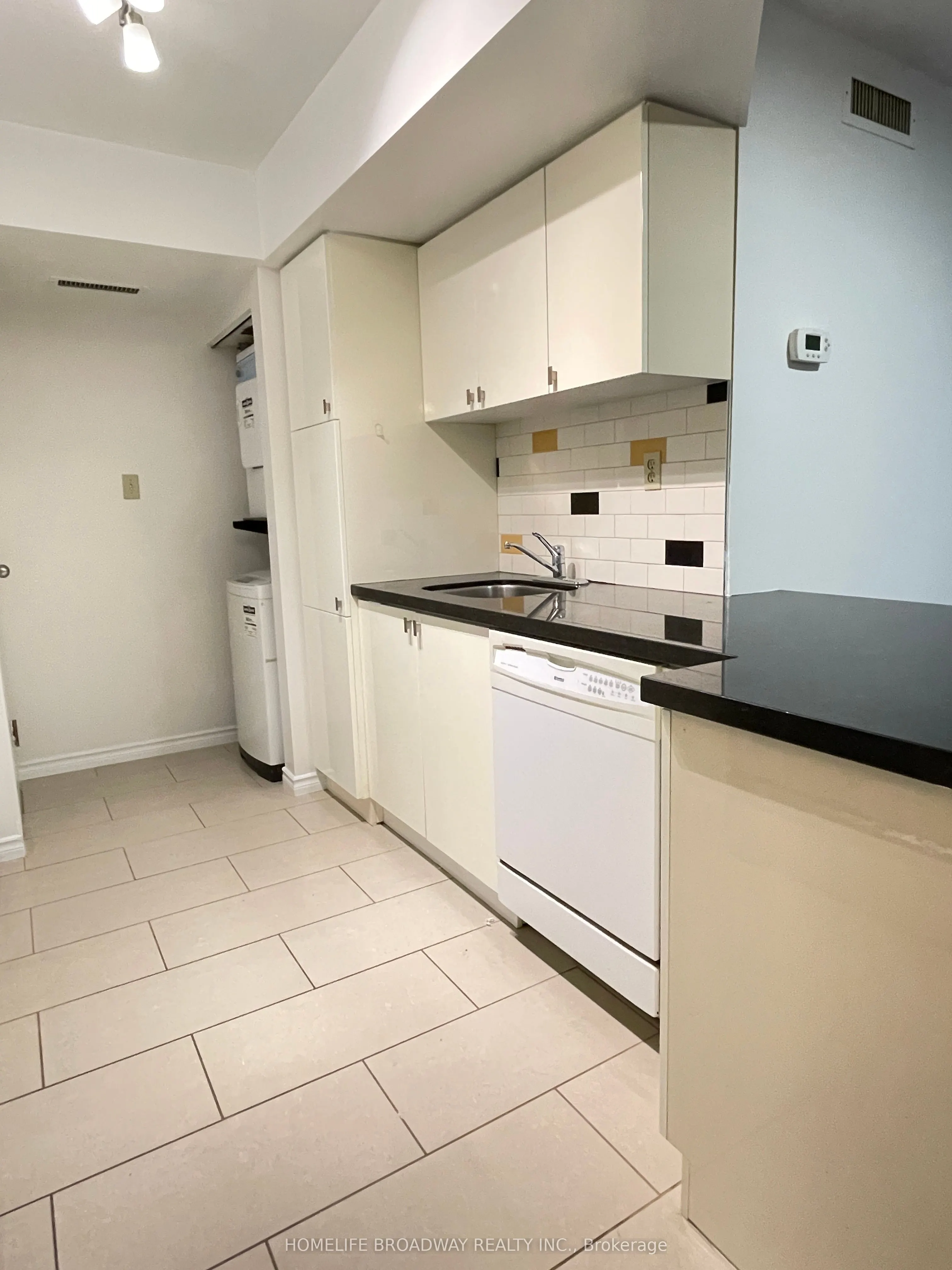 1001 Bay Street, #2205