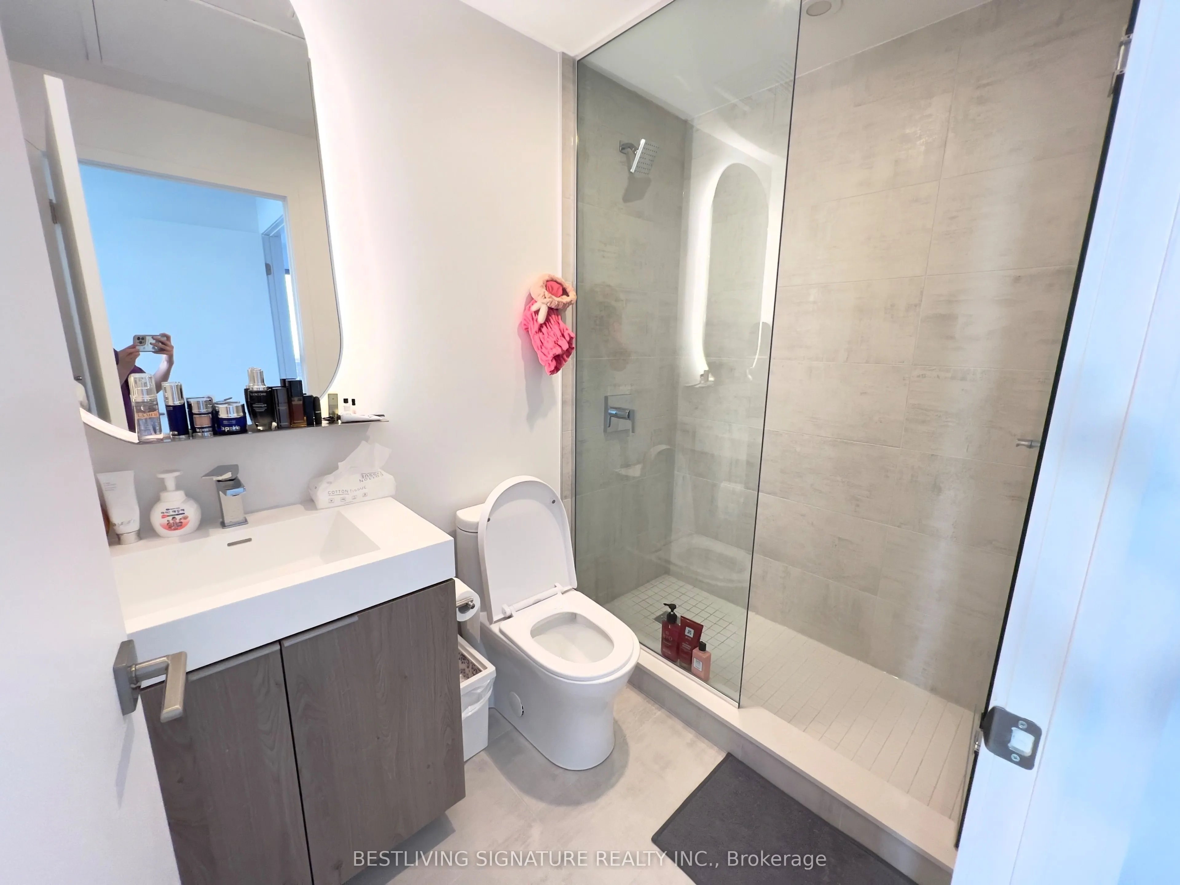 15 Holmes Avenue, #2902
