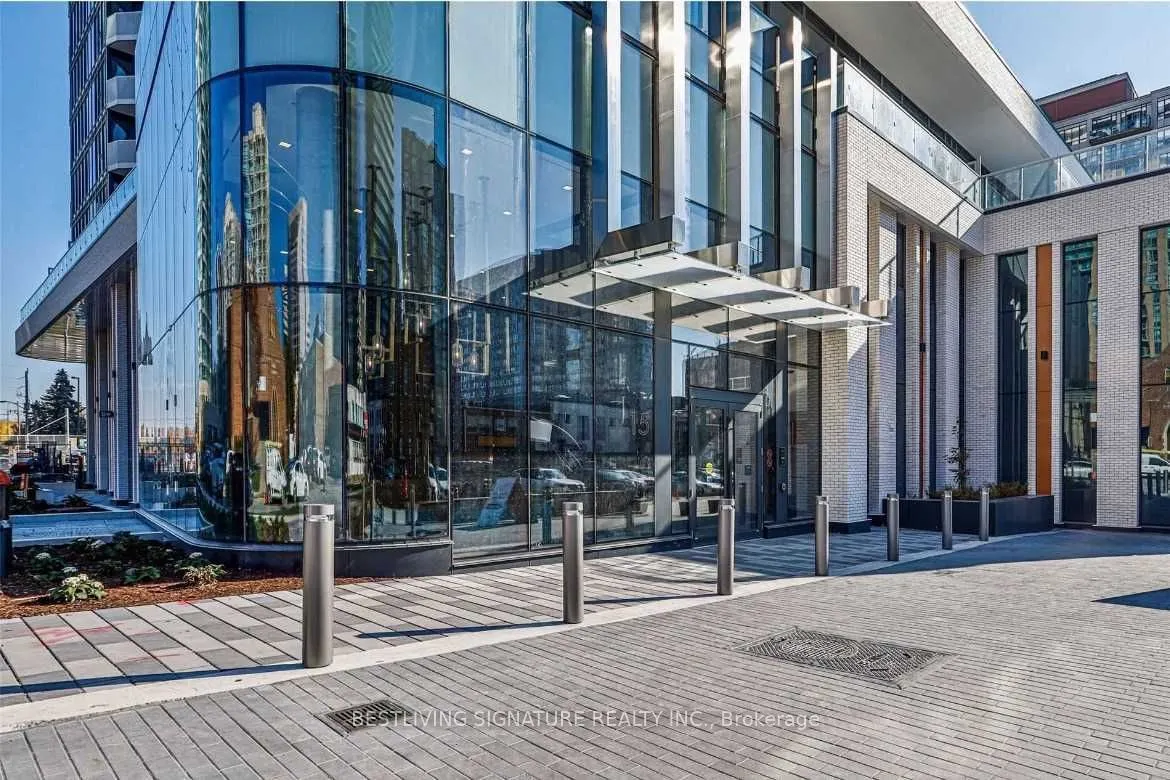 15 Holmes Avenue, #2902