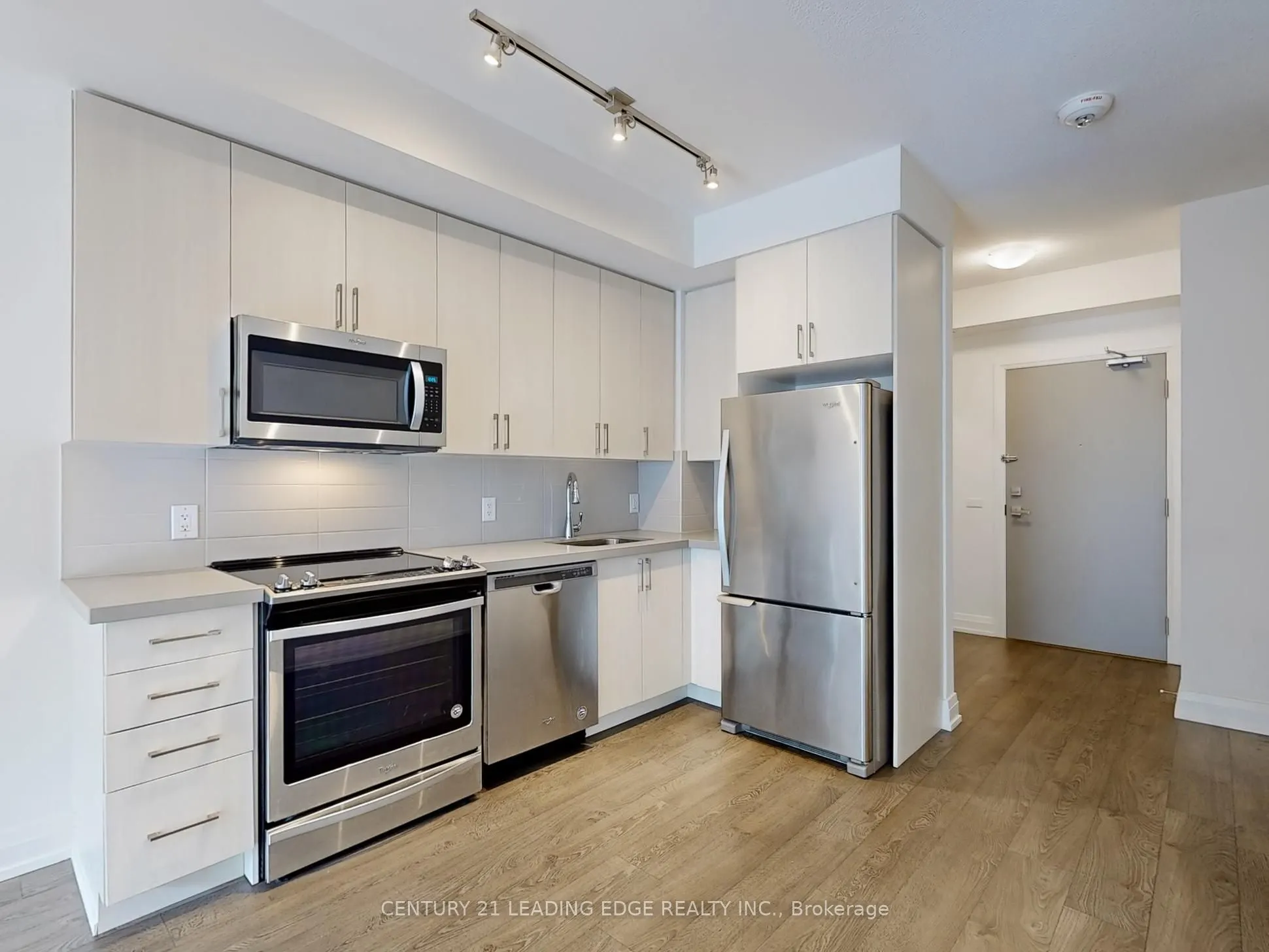 591 Sheppard Avenue E, #607