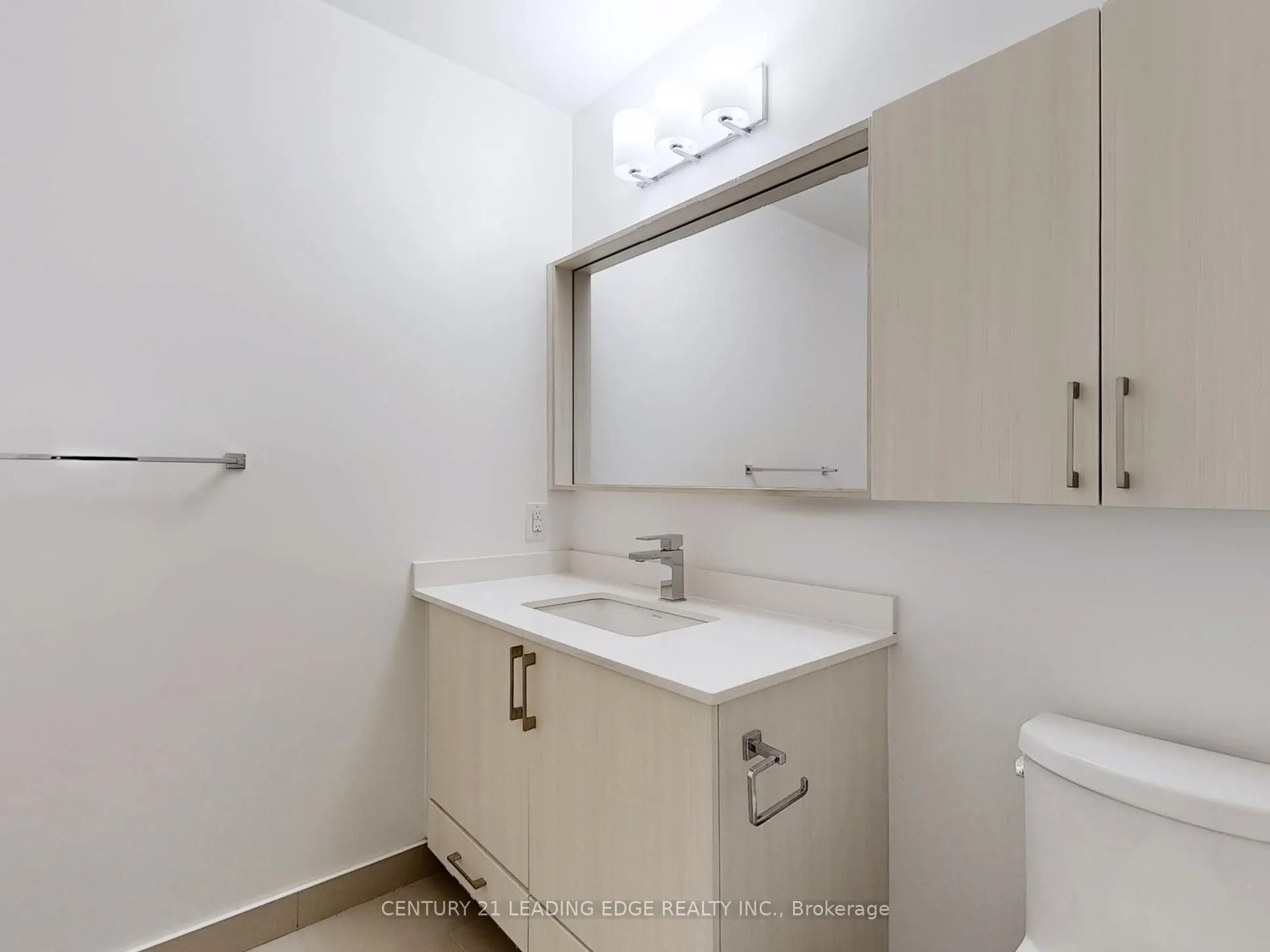 591 Sheppard Avenue E, #607