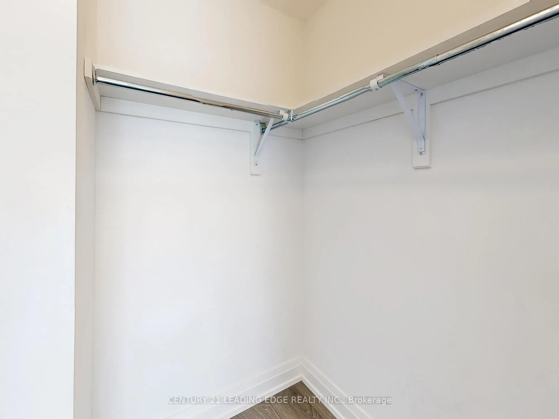 591 Sheppard Avenue E, #607
