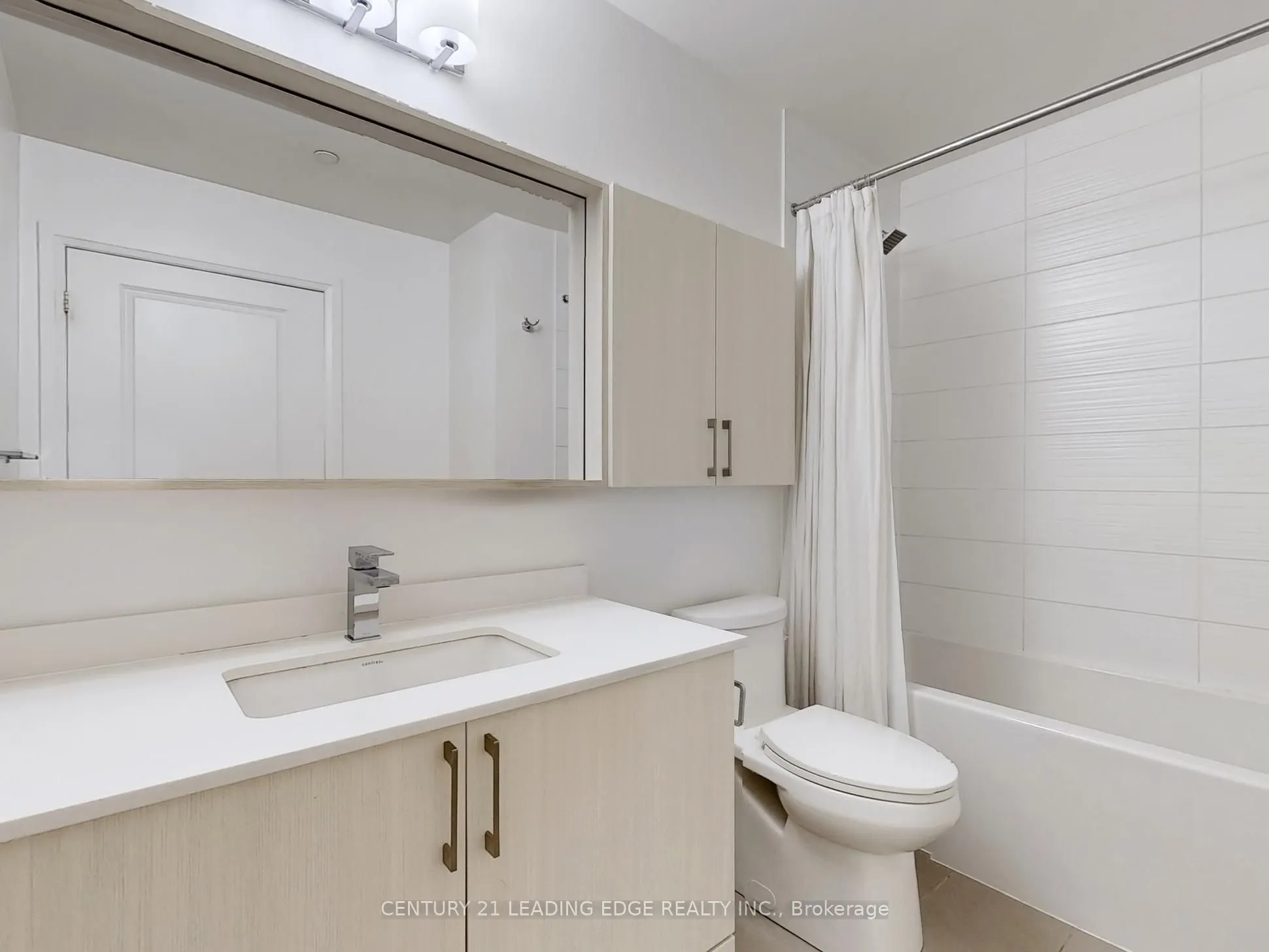 591 Sheppard Avenue E, #607