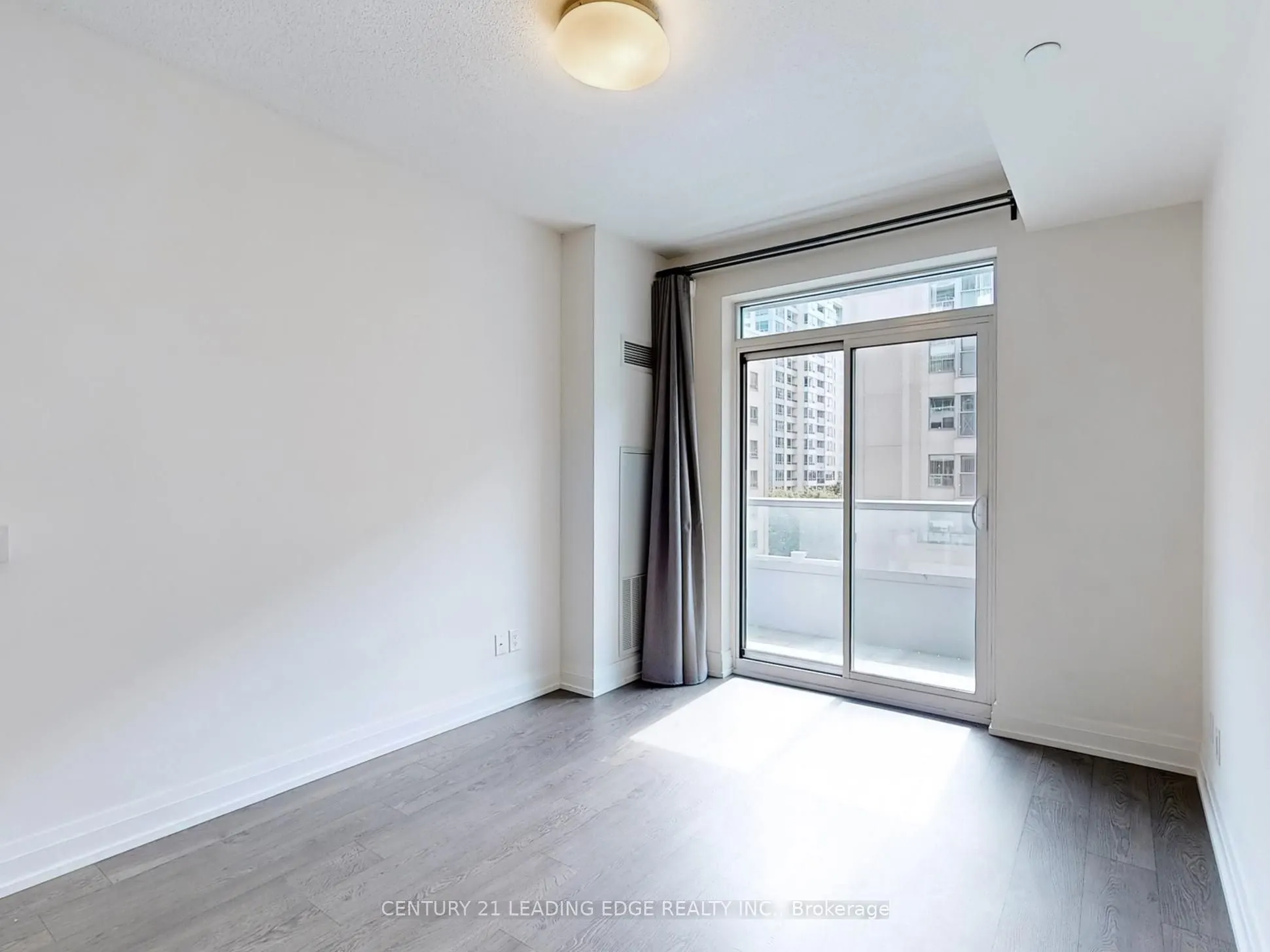 591 Sheppard Avenue E, #607
