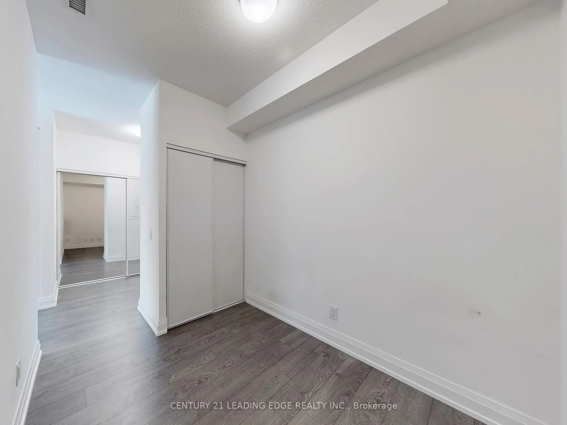 591 Sheppard Avenue E, #607